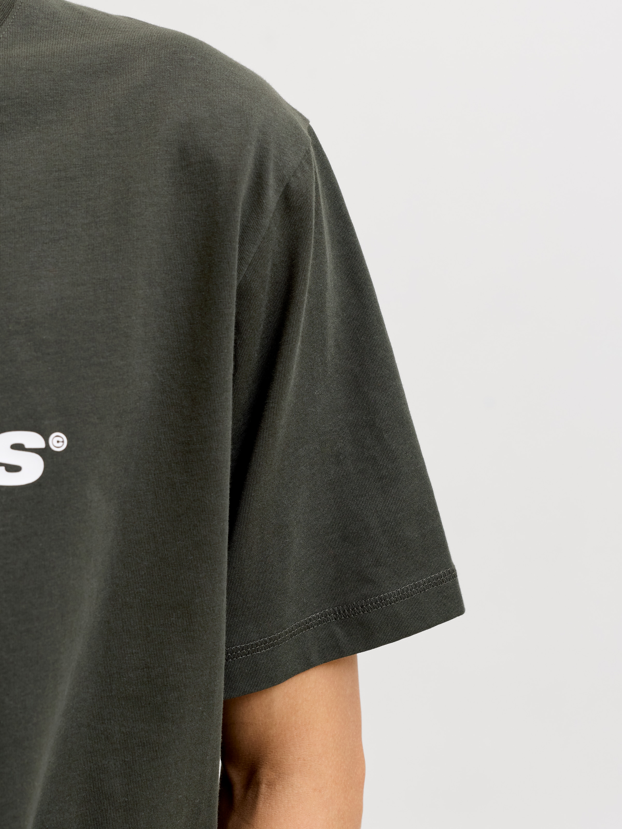 Jack & Jones Rundhalsshirt »JCOCLUB GRAPHIC FRONT PRINT TEE SS CN« Baumwolle, regular fit