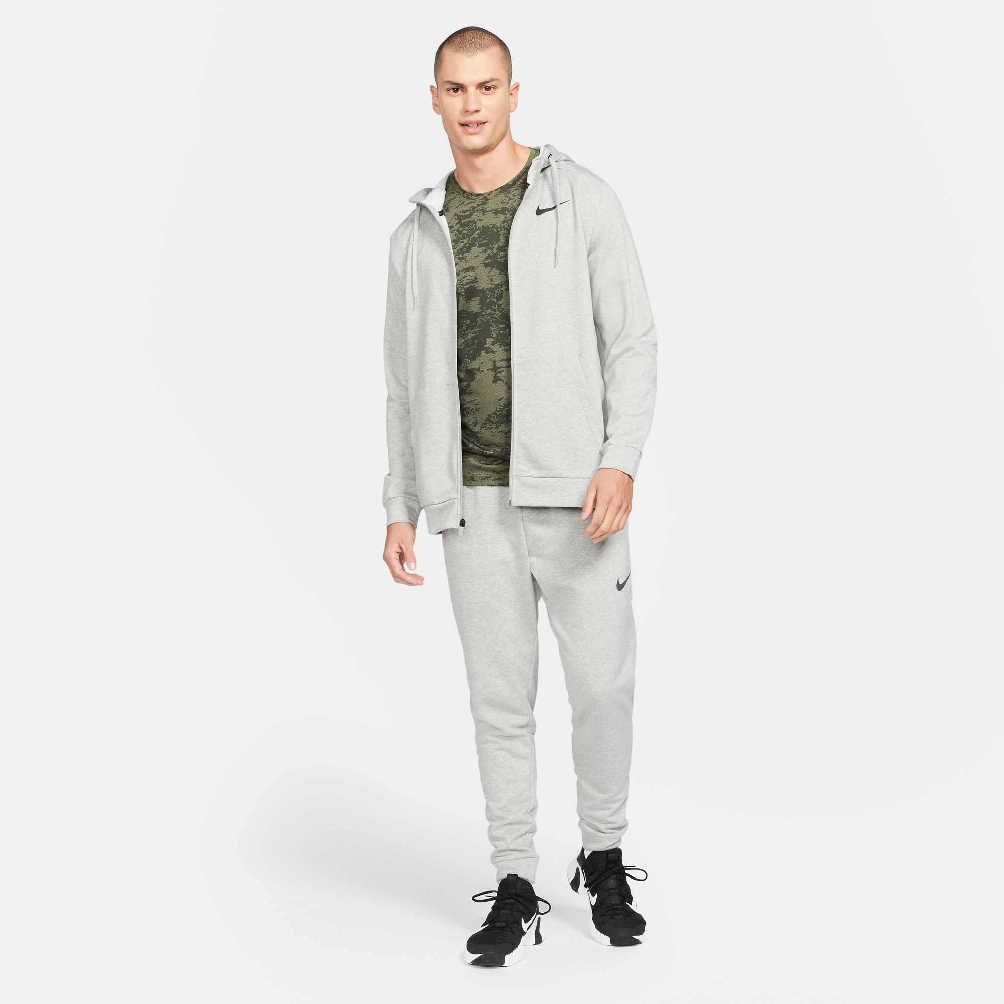 Nike Trainingshose »DRI-FIT MEN'S TAPERED TRAINING PANTS«