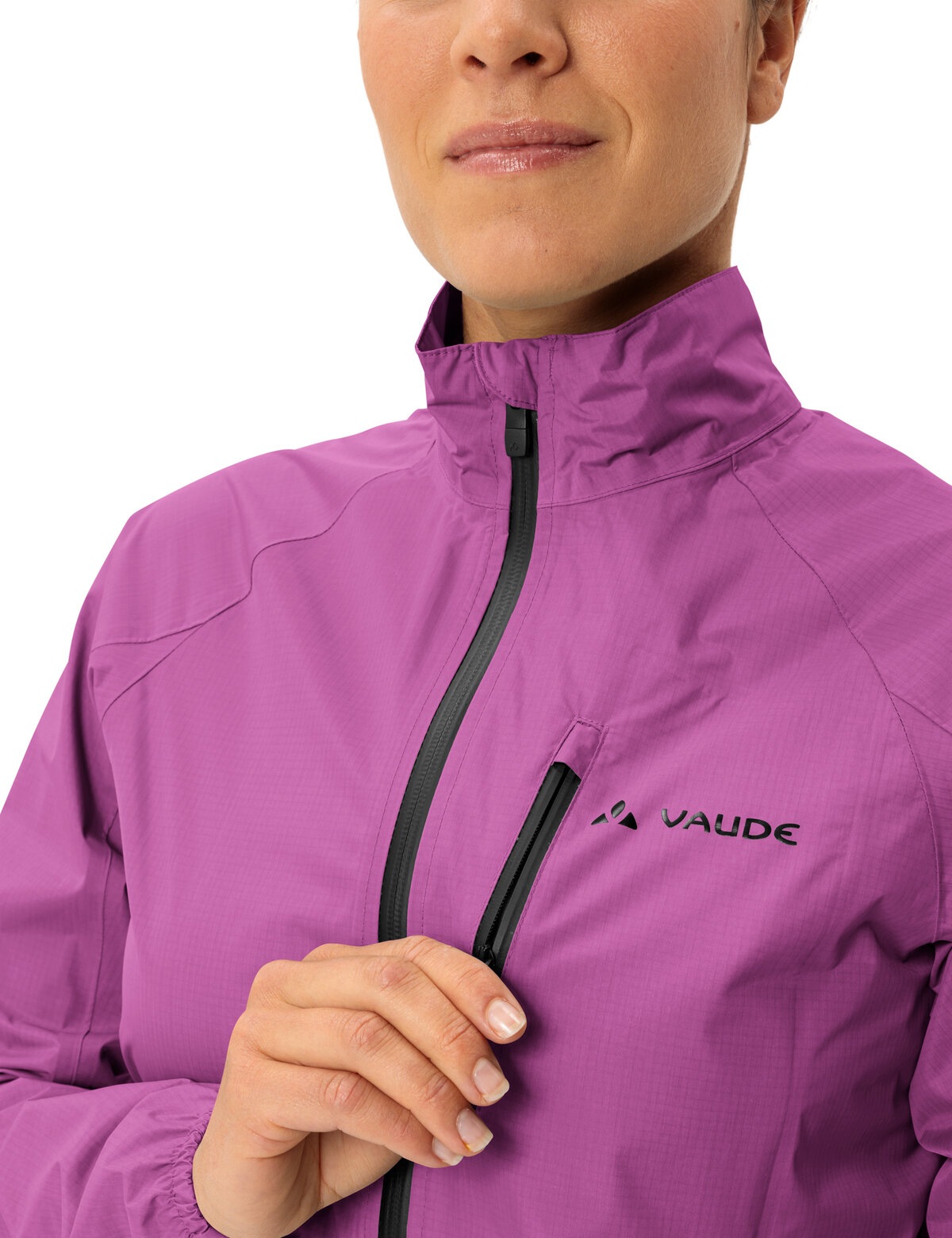 VAUDE Regenjacke »Women's Drop Jacket III« sportlicher Stil, wasserdicht mit 10000 mm Wassersäule, atmungsaktiv