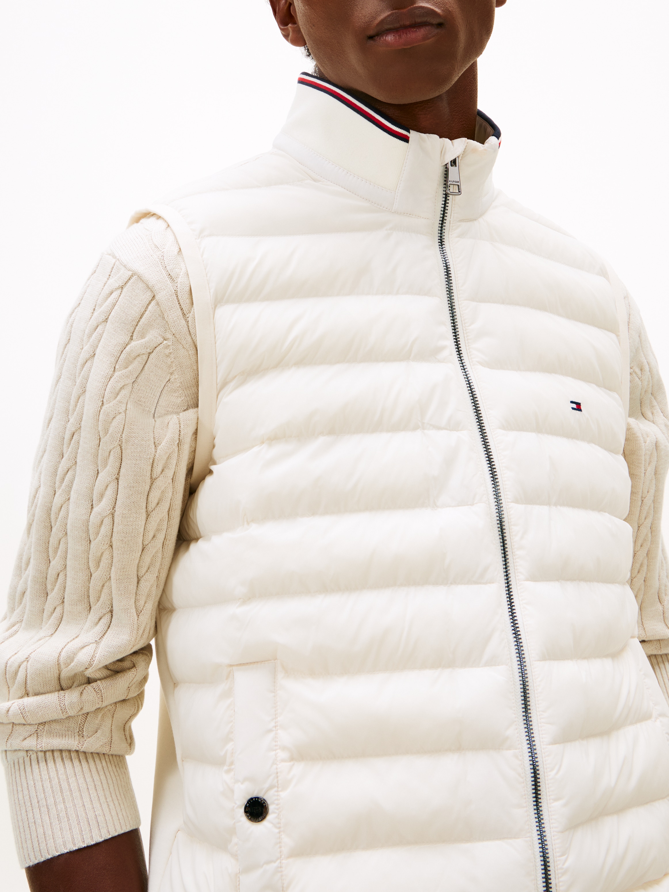 Tommy Hilfiger Steppweste »MIX MEDIA« Stehkragen, 2-Wege-Reißverschluss