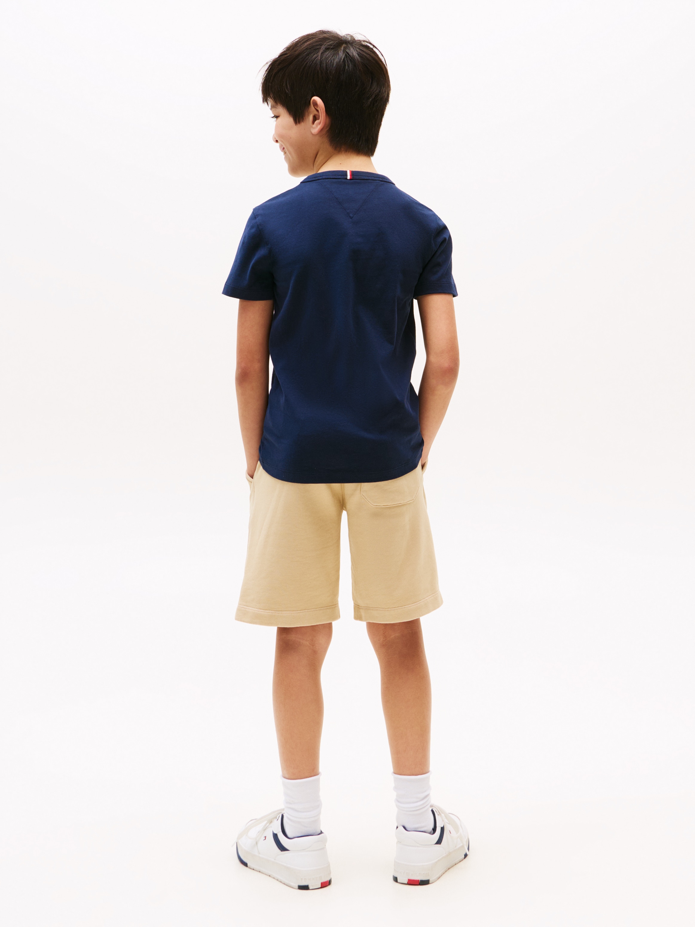 Tommy Hilfiger T-Shirt »CURVED HILFIGER GRAPHIC TEE SS«, für Kinder bis 16 Jahre, großer Logo-Print