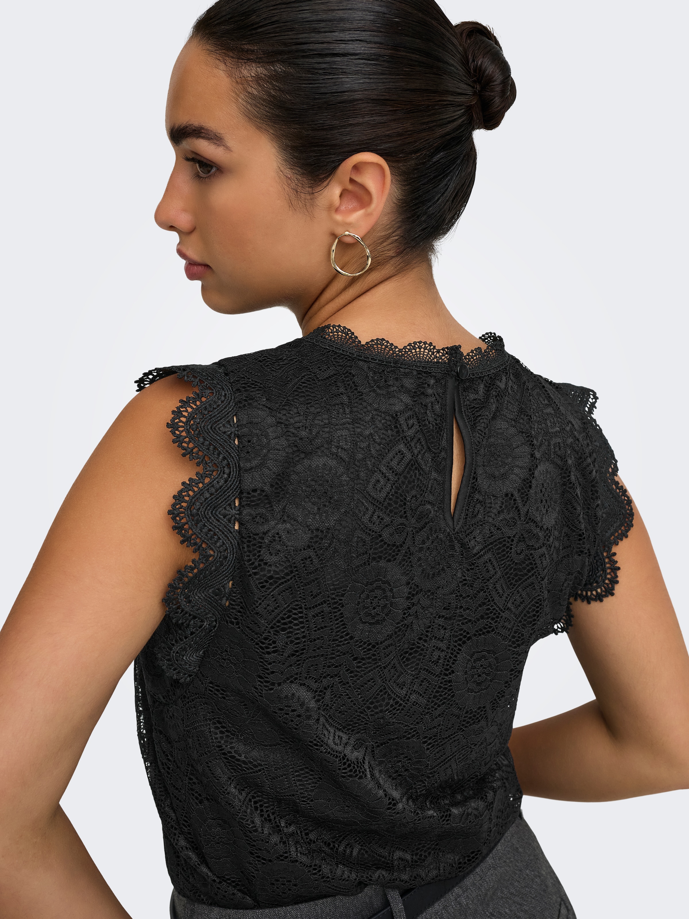 ONLY Spitzentop »ONLSINE S/L LACE TOP CS JRS« Materialmix, regular fit, Rundhals