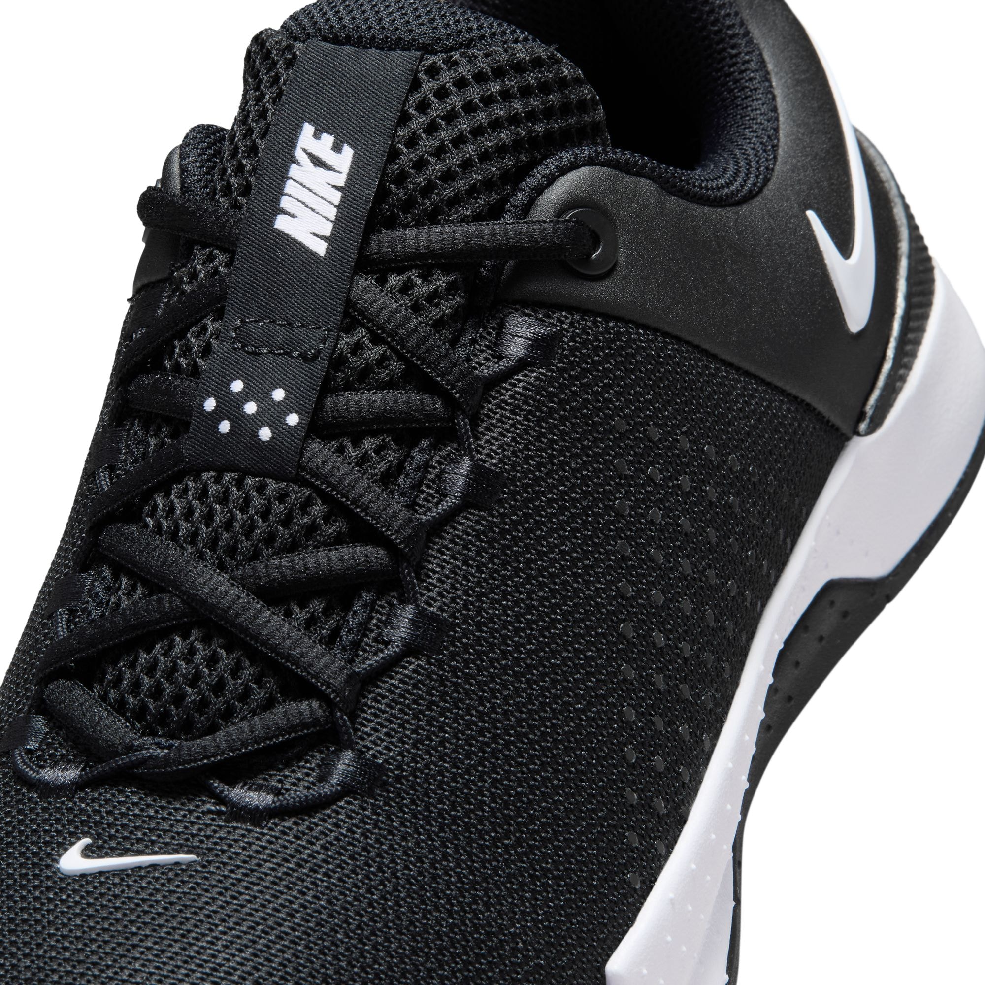 Nike Trainingsschuh »MC TRAINER 4«  ideal für Gym und Fitnessstudio