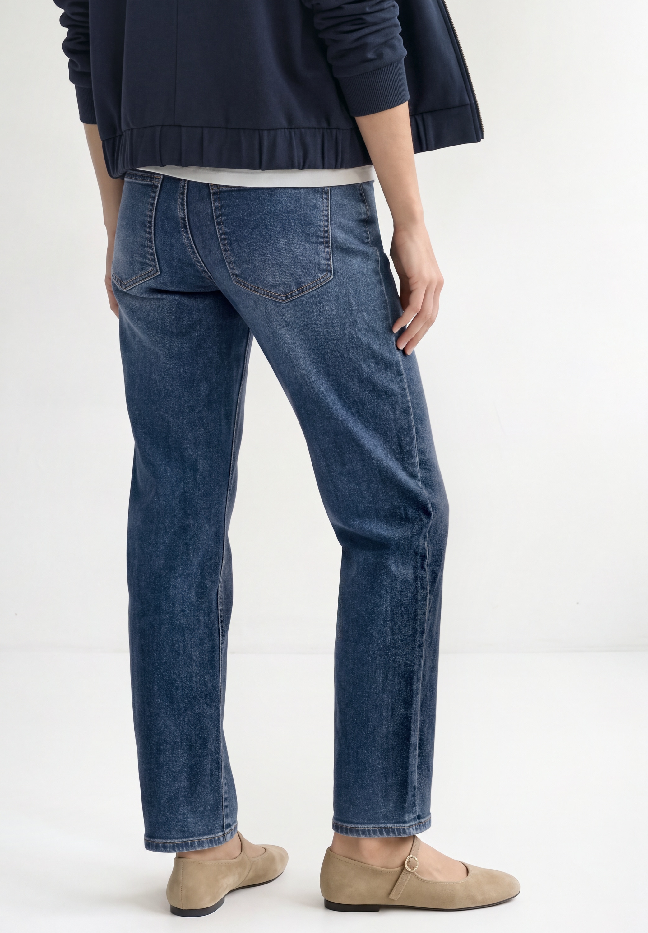 STREET ONE Straight-Jeans »Style Amalia« mit Jeans-Gürtel / Stretch