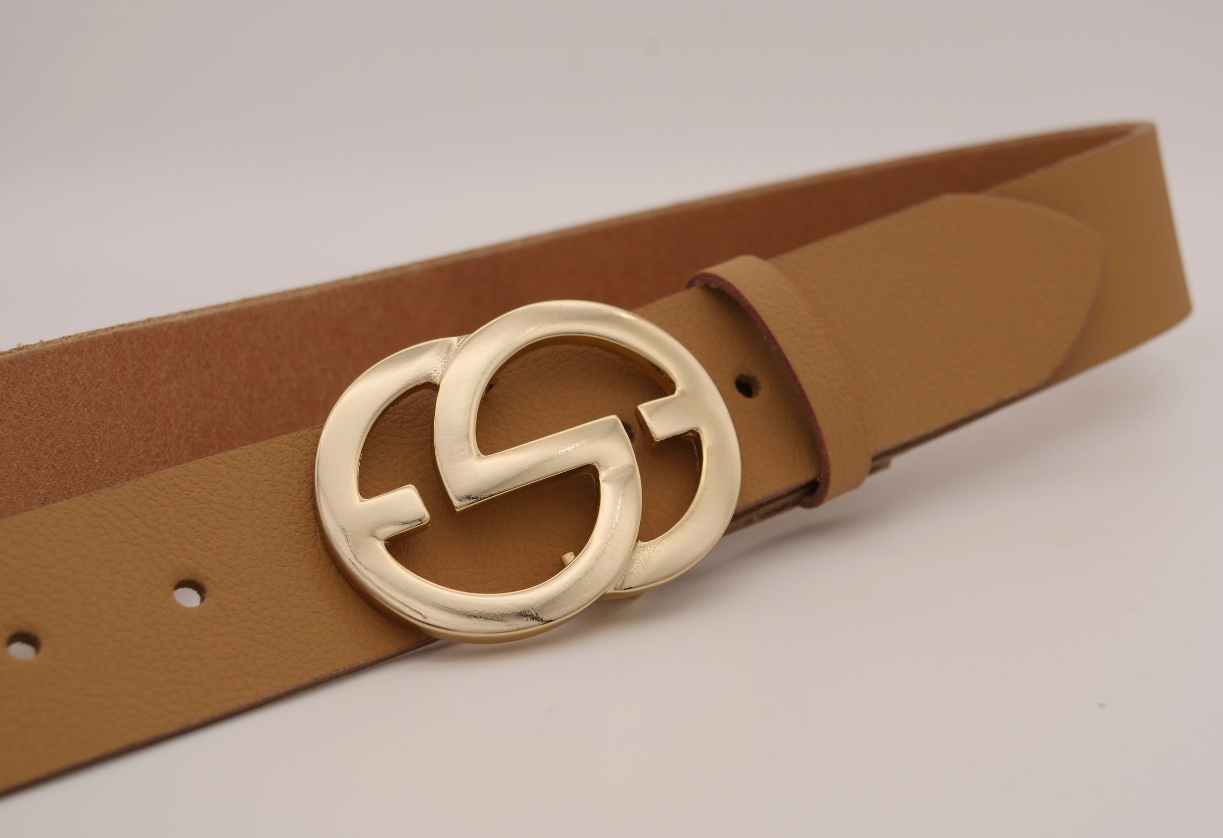 AnnaMatoni Ledergürtel, mit goldener Schließe