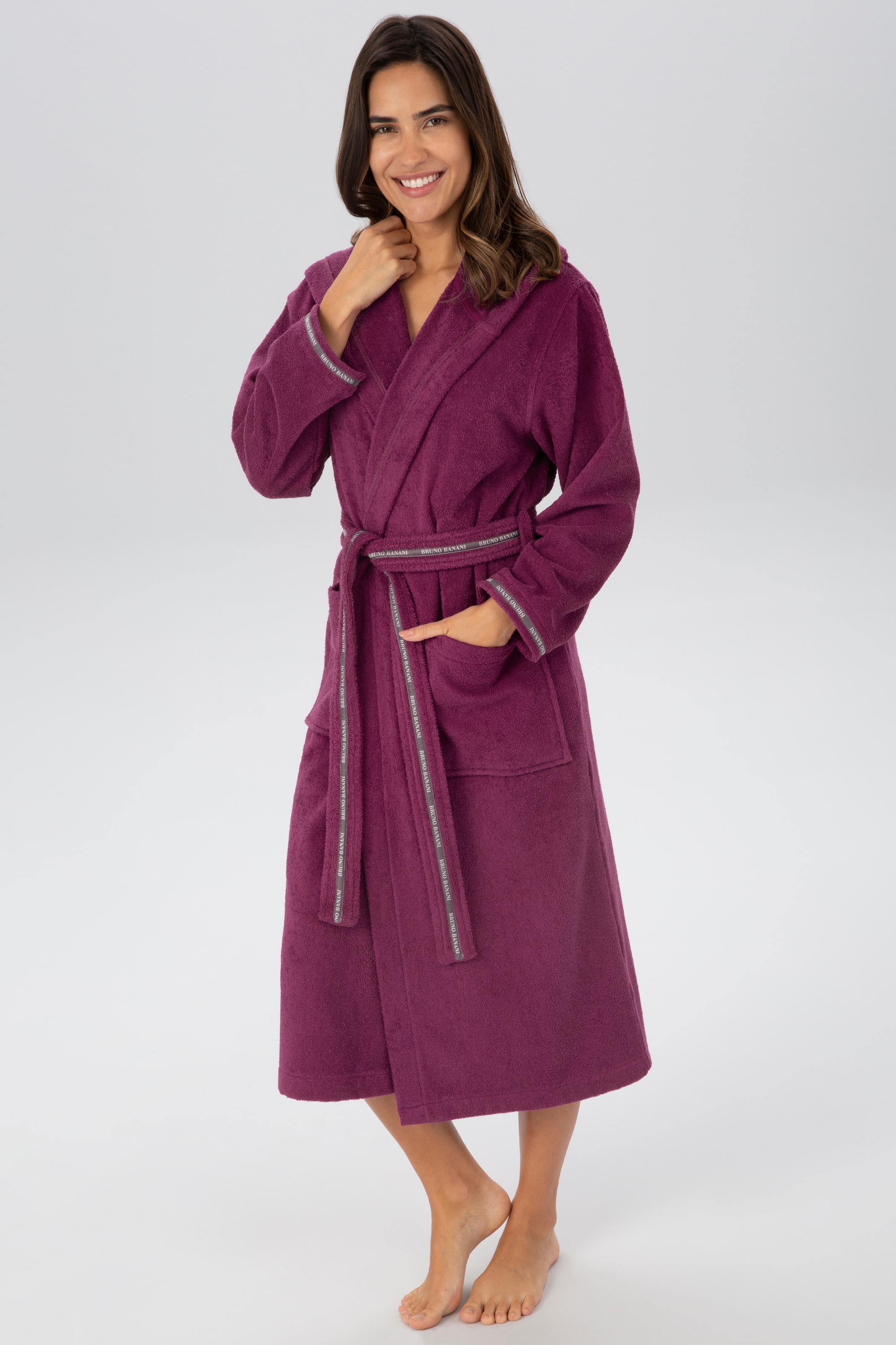 Bruno Banani Damenbademantel »Danny, ideal für Sauna & Spa, Hotelbademantel, Morgenmantel«, (1 St.), mit Logostreifen, aus 100% Baumwolle, XS-3XL