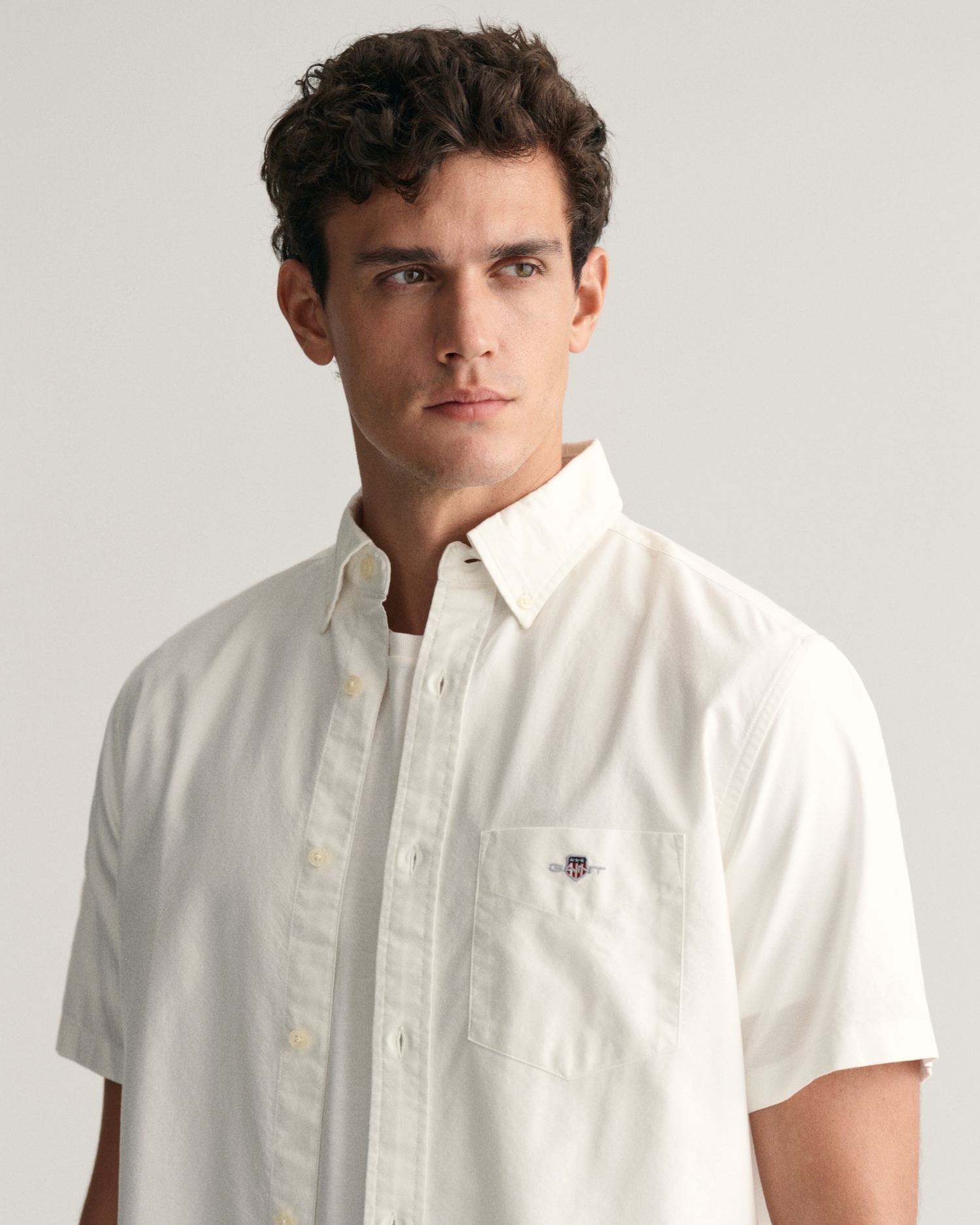 Gant Kurzarmhemd »REG OXFORD SHIRT«, Gant-Stickerei