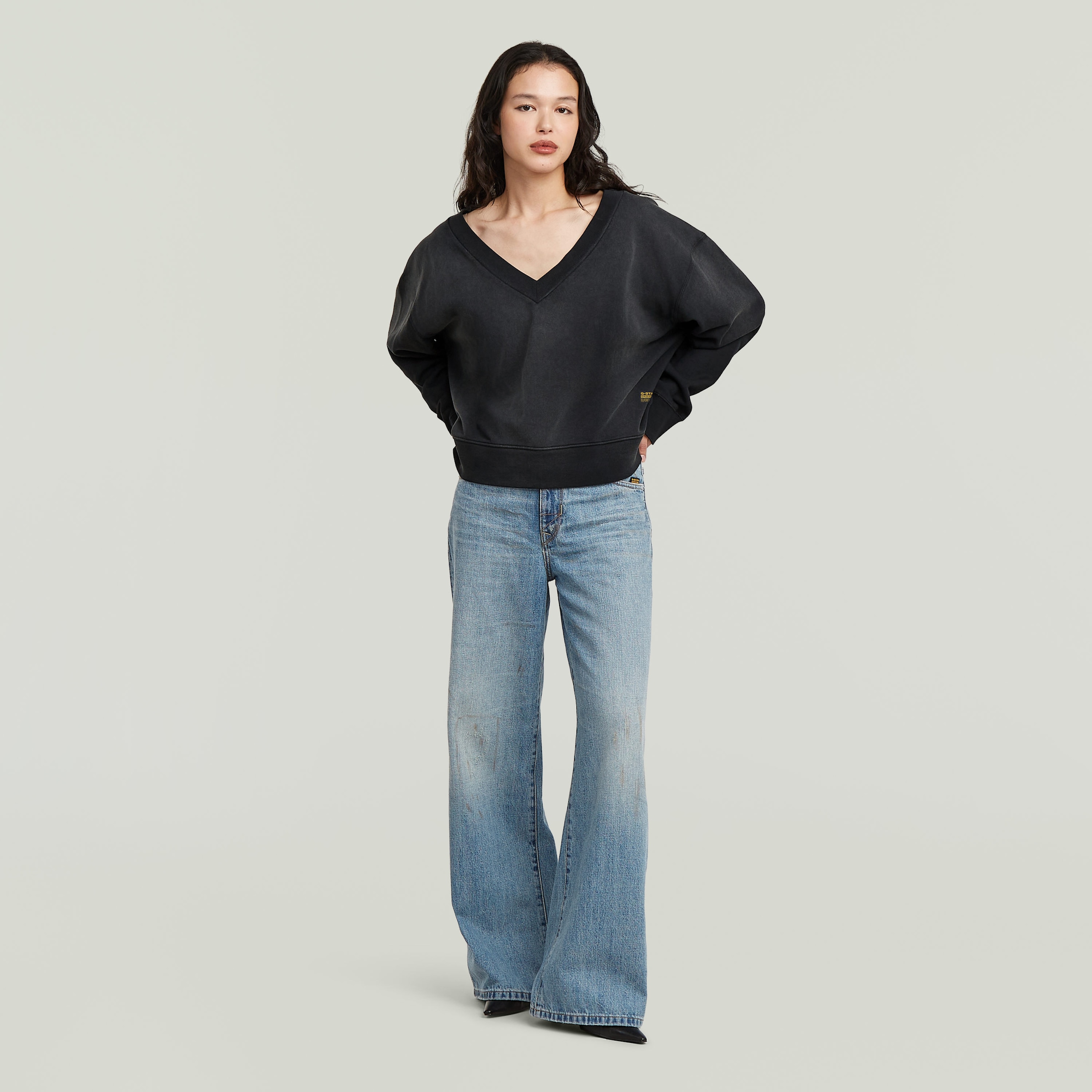 G-STAR Sweatshirt »Sun faded V-Neck Loose Wmn«, mit V-Ausschnitt
