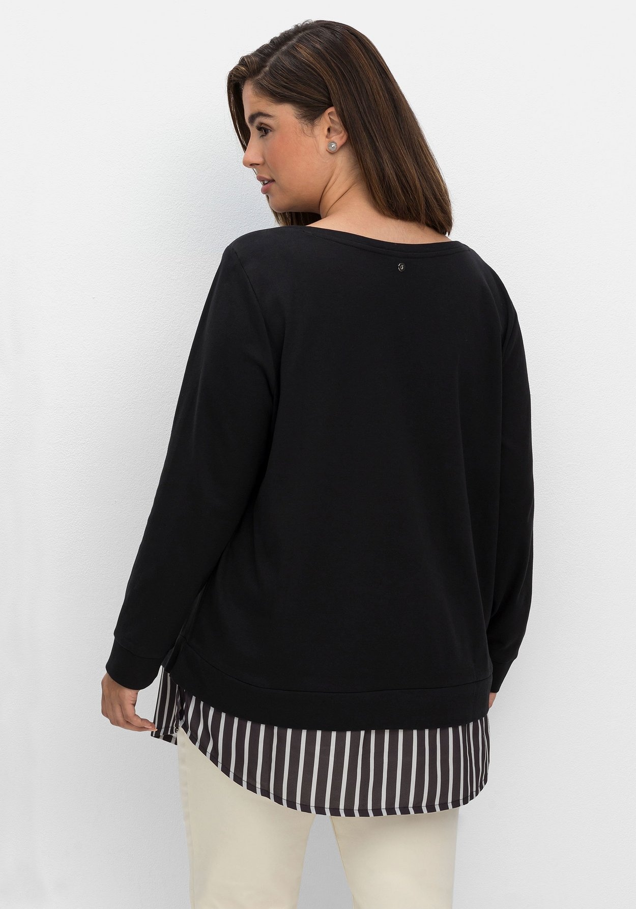 Sheego Langarmshirt »Langarmshirt mit Ansatz aus Blusenstoff«, mit Ansatz aus Blusenstoff