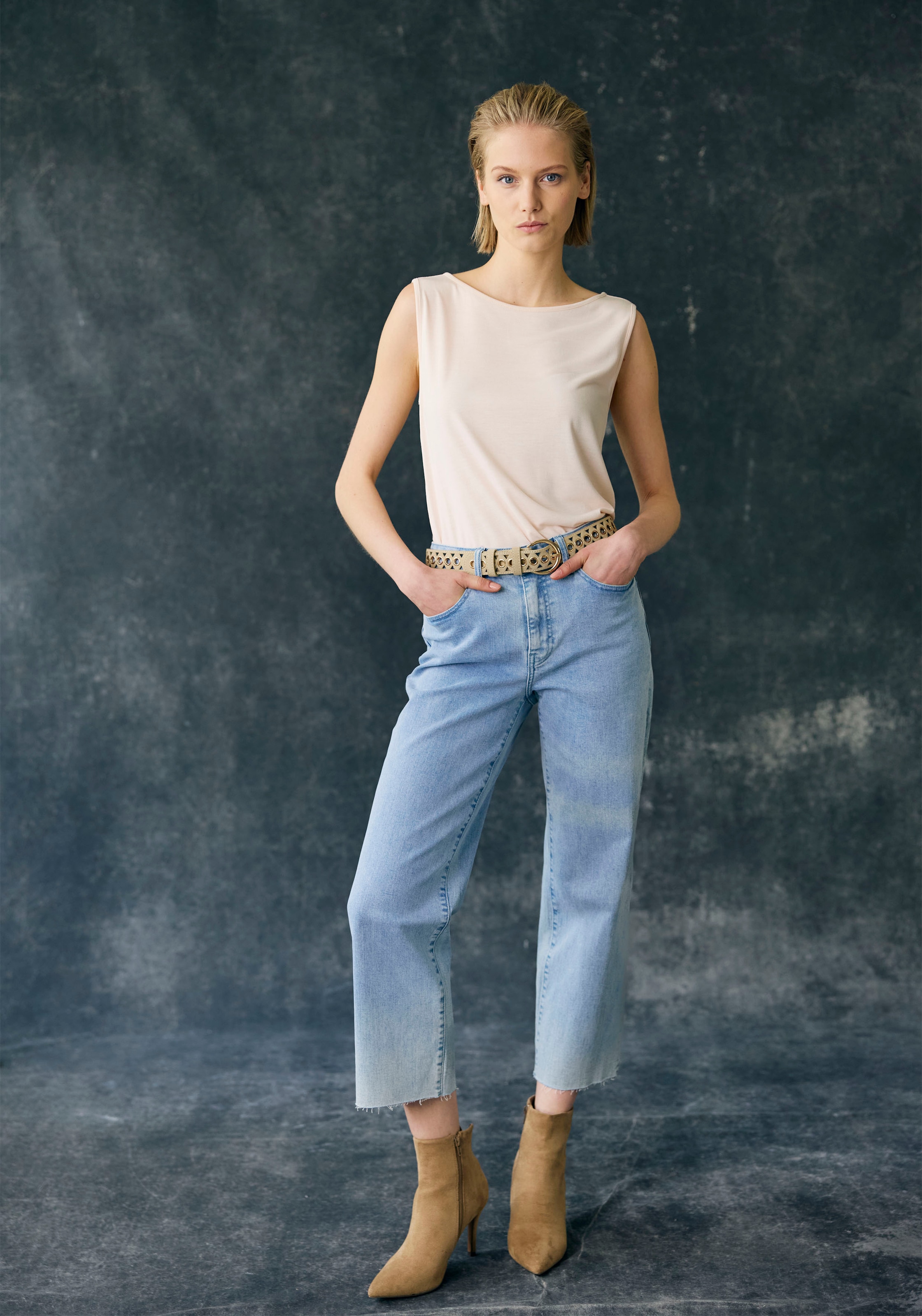 Buffalo Weite Jeans mit leicht ausgefranstem Beinabschluss, Culotte Jeans in 7/8-Länge