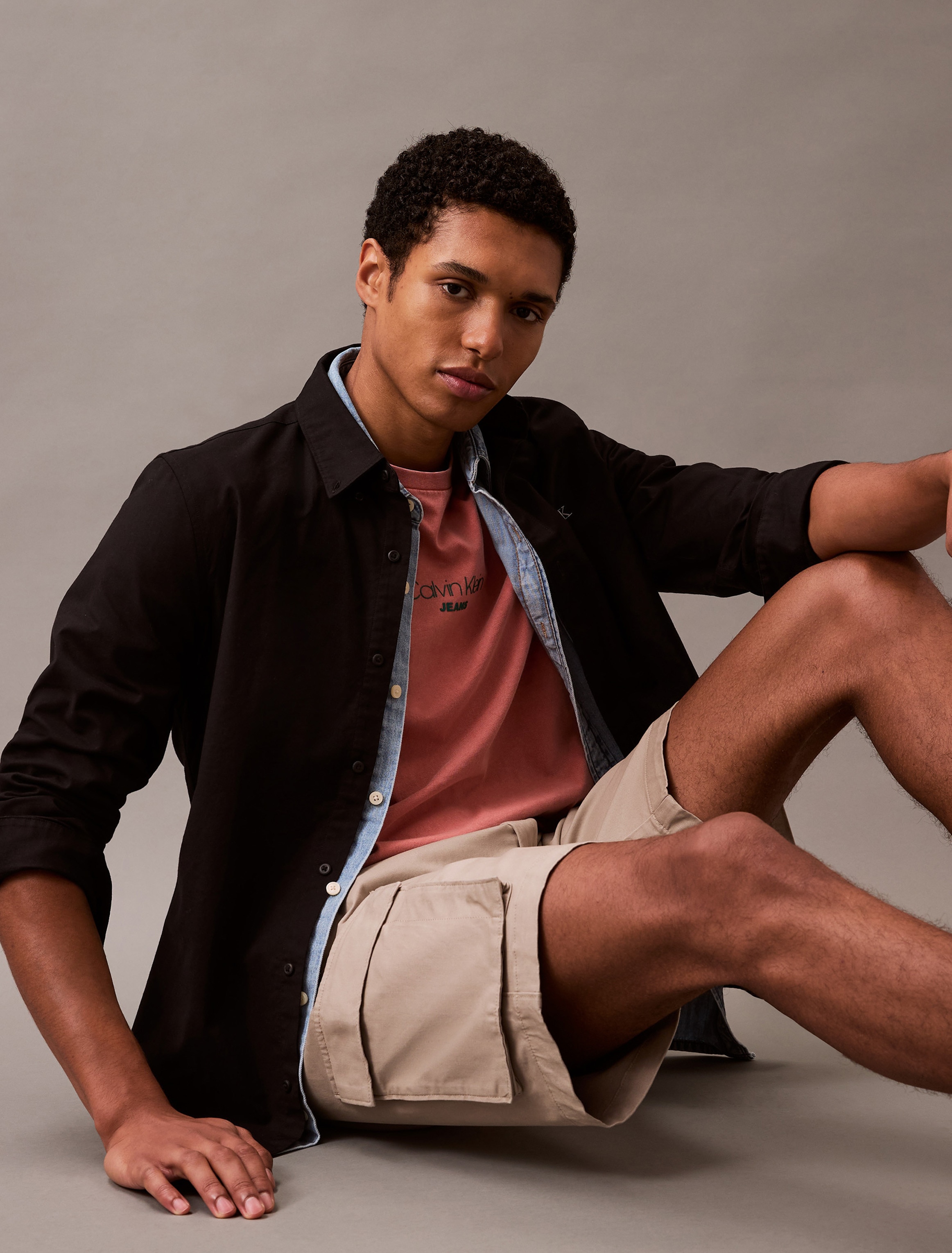 Calvin Klein Jeans Cargoshorts »9" COTTON PULL ON CARGO SHORT«, Mit Gürtelschlaufen