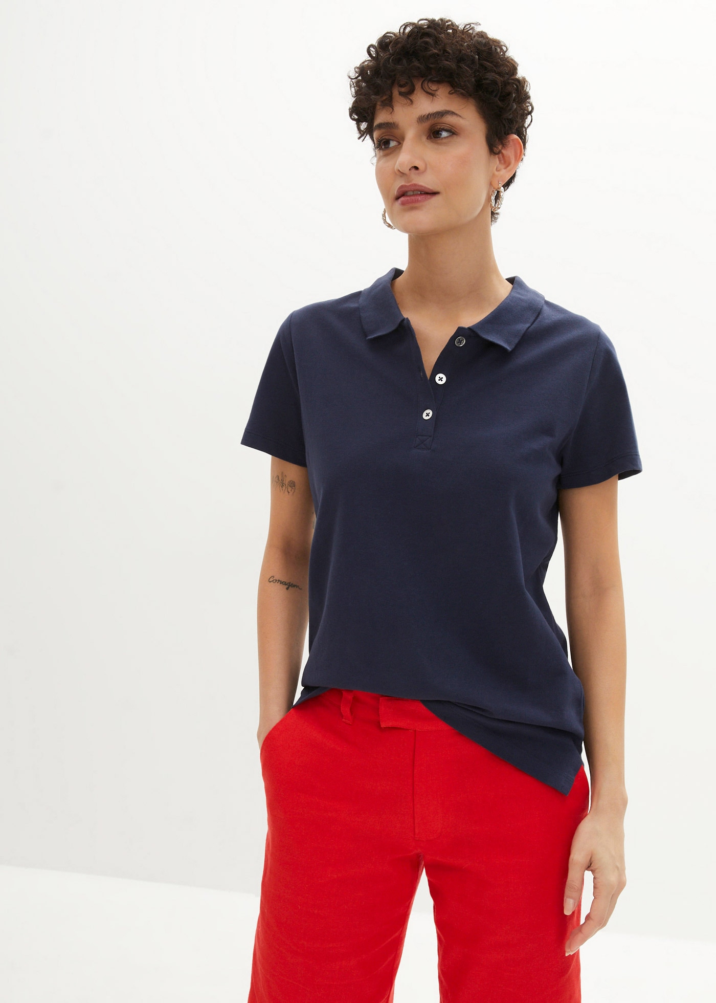 bonprix Poloshirt figurumspielende Passform, Kurzarm-Design, Polokragen