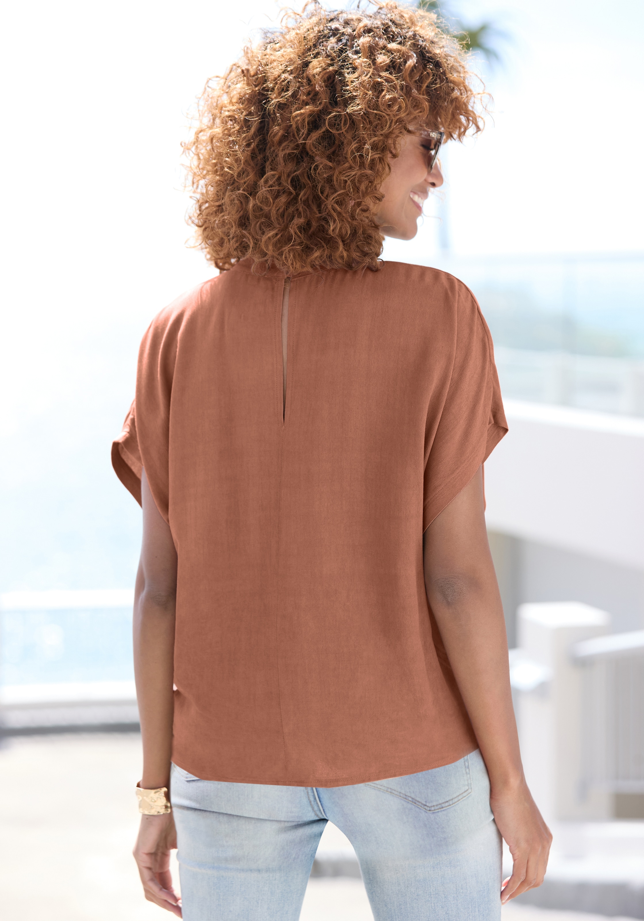 LASCANA Kurzarmbluse in lockerer Passform, Damenbluse, sportlich elegant