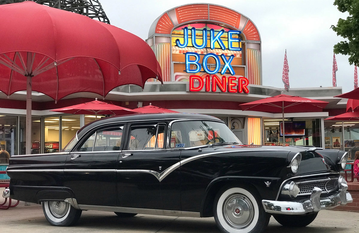 Papermoon Fototapete »JUKE BOX DINER-OLDTIMER NEON ROUTE 66 VINTAGE RETRO XXL«