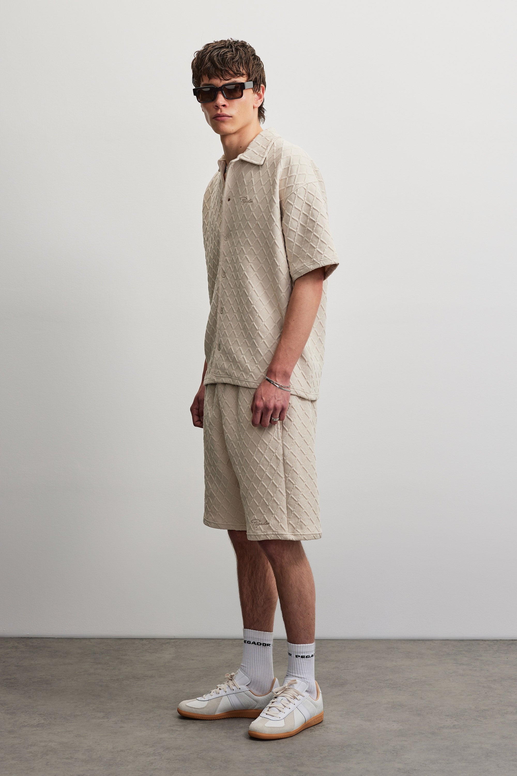 PEGADOR Shorts »JOVREN STRUCTURED SHORTS«