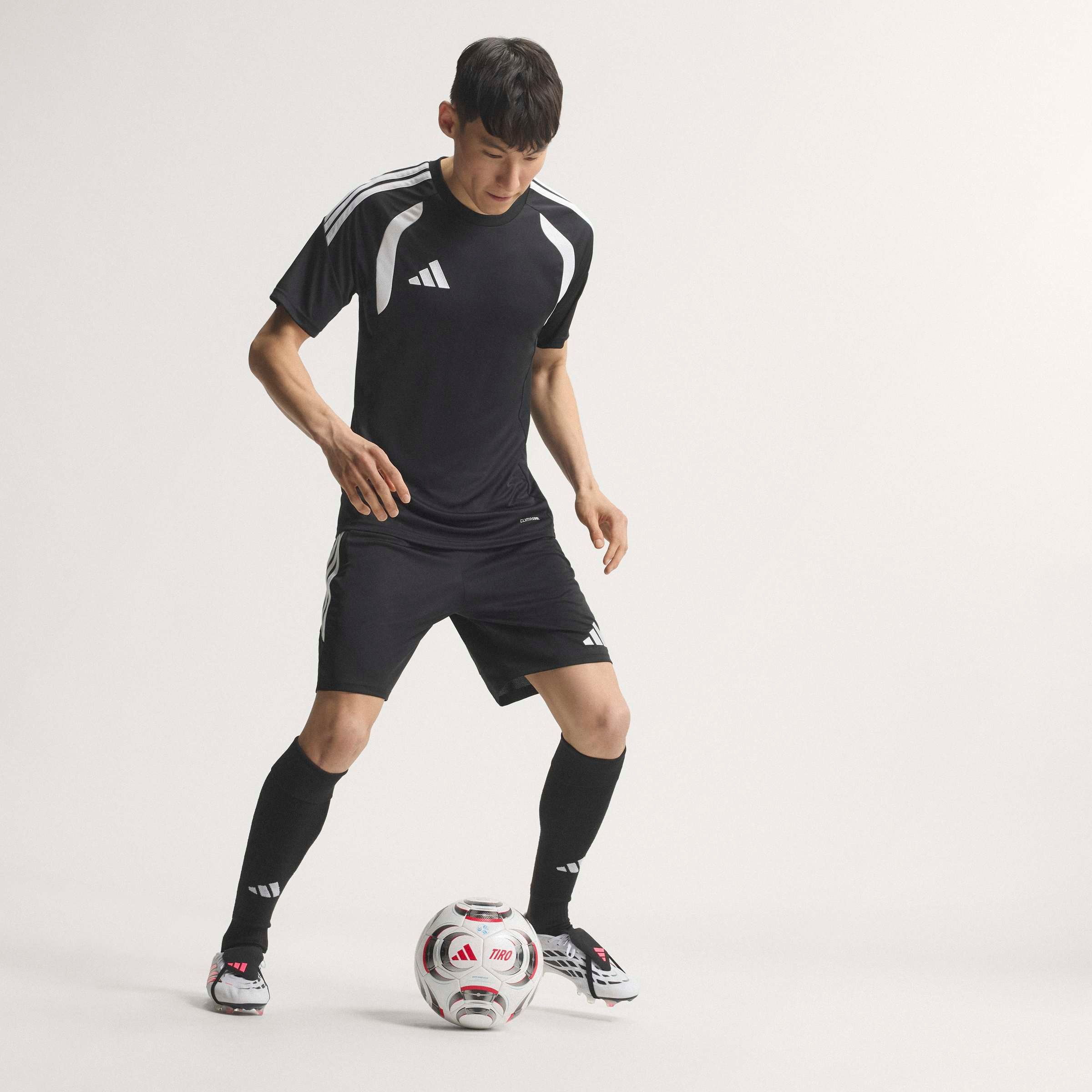 adidas Performance Fußballschuh »PREDATOR PRO , FESTE BÖDEN, UMSCHLAGBARE ZUNGE«  Außensohle für Rasen und feste Böden