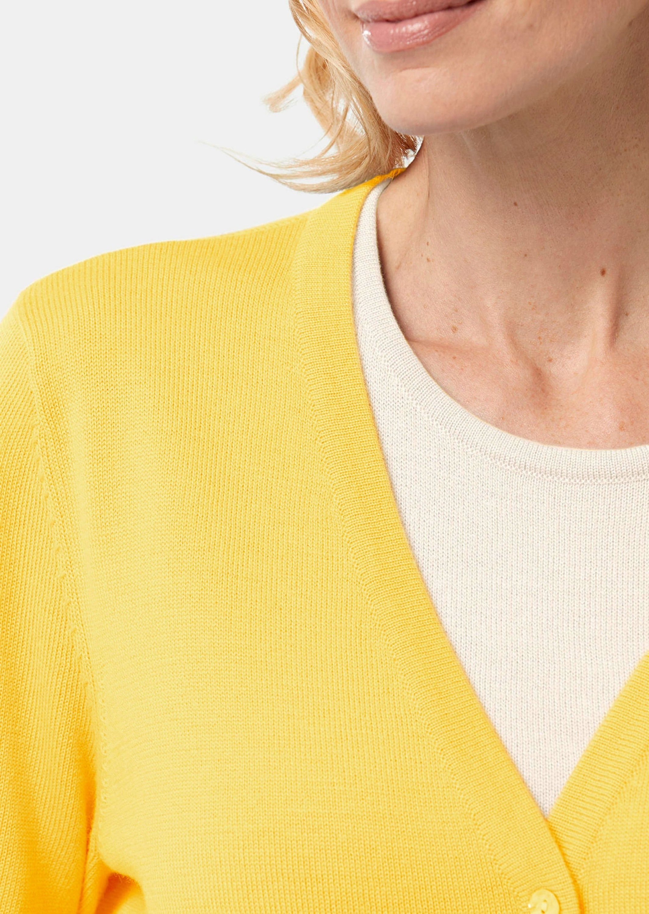 GOLDNER Strickjacke »Kurzgröße Uni Merino-Cardigan Langarm« Rippenbündchen