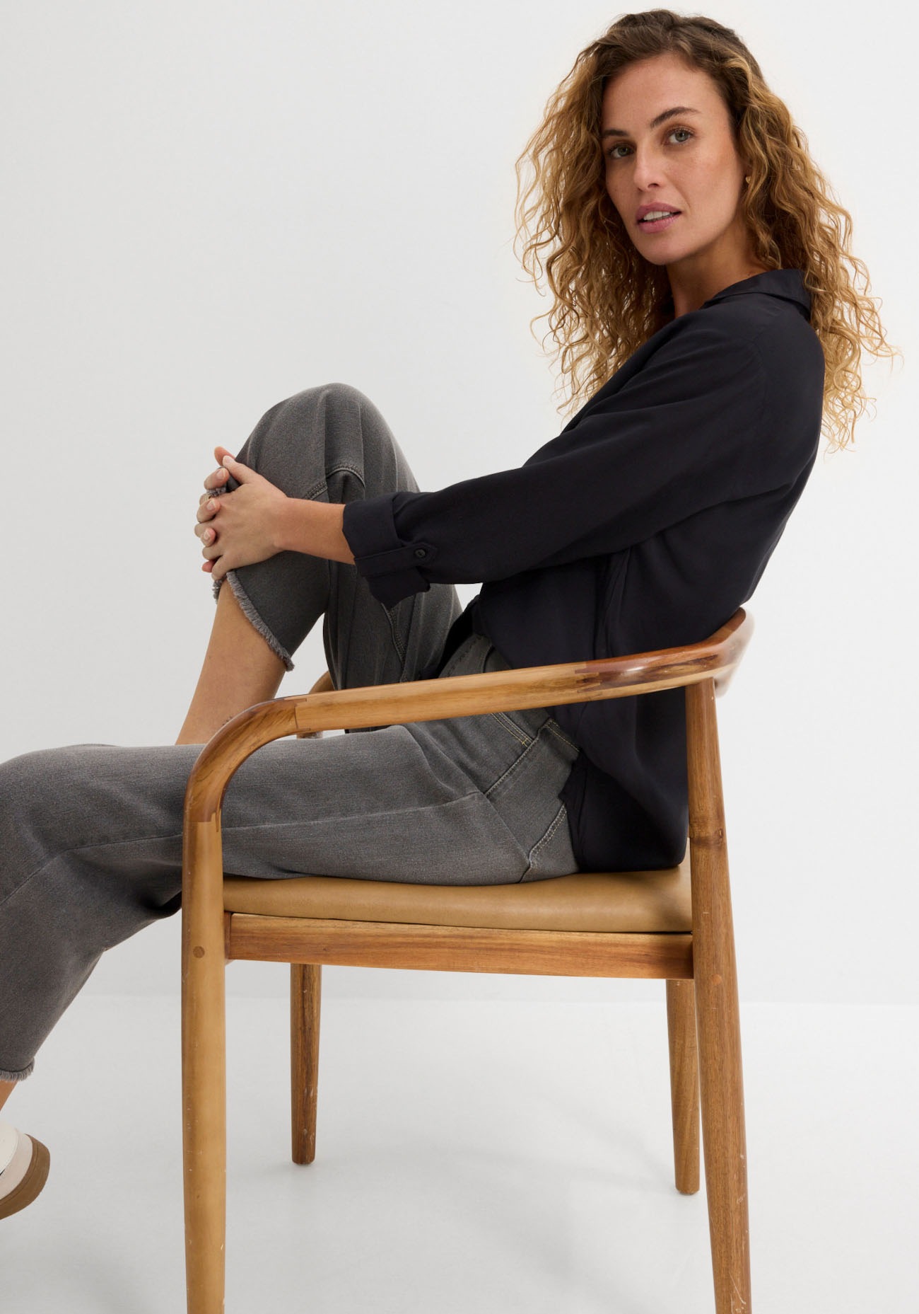 bonprix Langarmbluse figurumspielende Passform, für Casualmode, aus Viskose