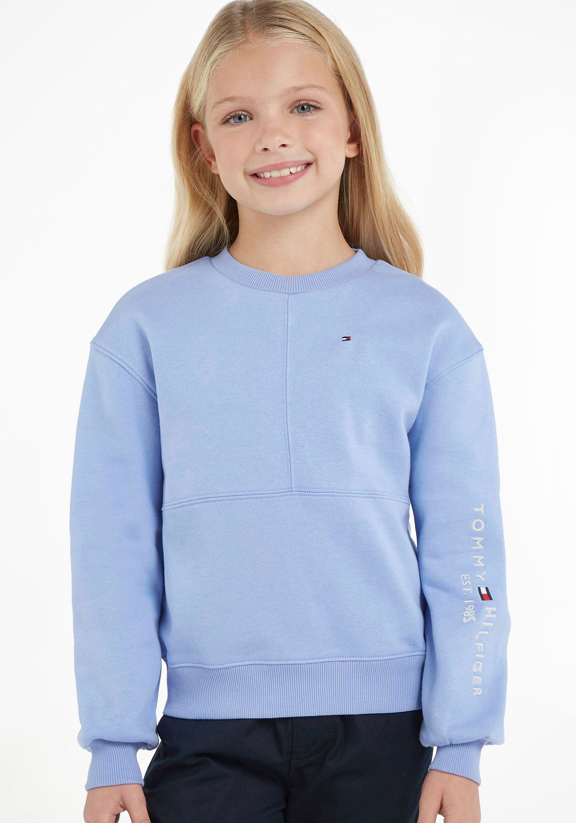 Tommy Hilfiger Sweatshirt »ESSENTIAL CNK SWEATSHIRT«, Kinder Kids Junior  MiniMe,mit Kontrastnähten online bei OTTO