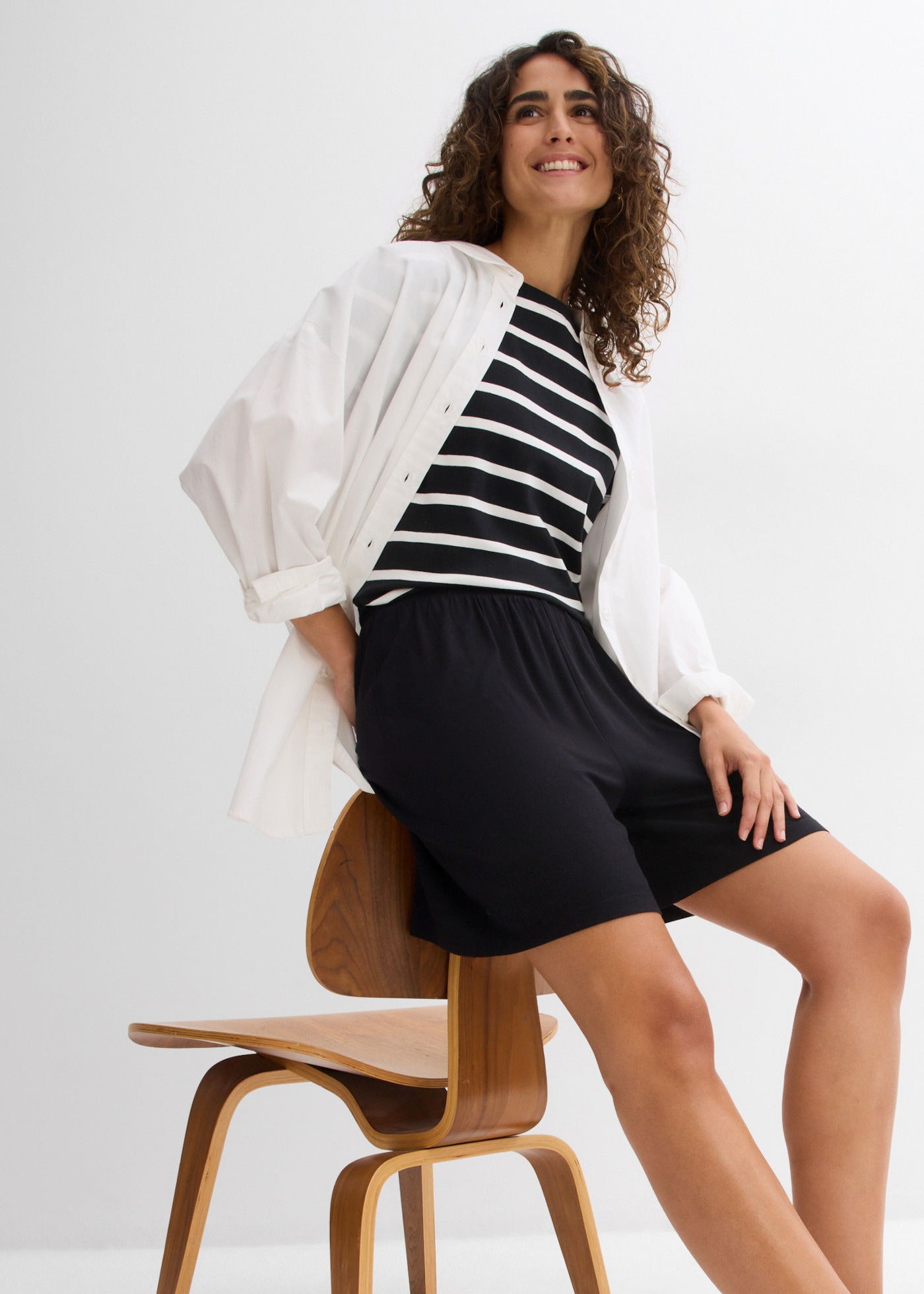bonprix Shorts  mit Schlupfbund, aus Viskose, Loose Fit, in verschiedenen Größen