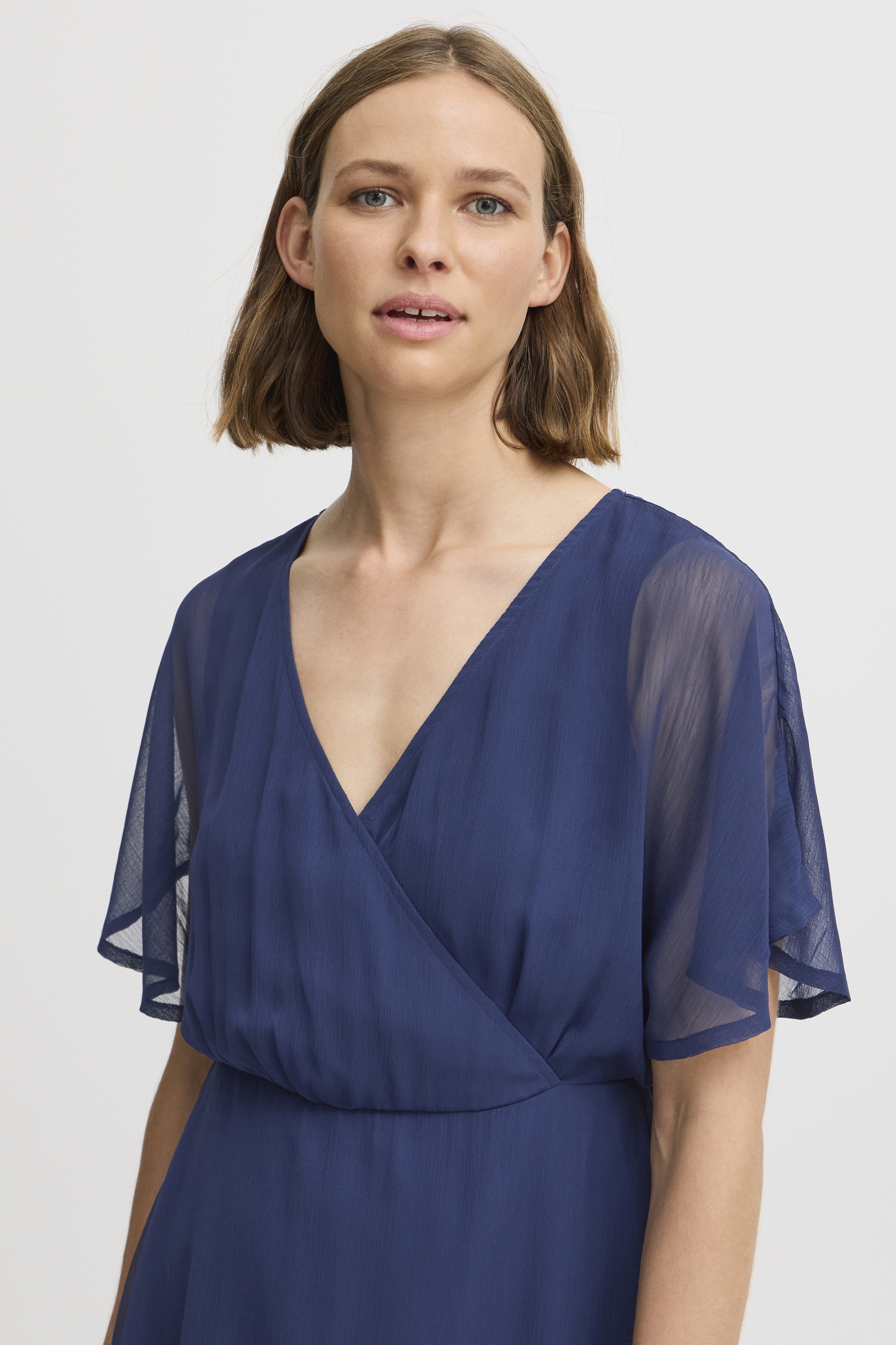 b.young Sommerkleid »Sommerkleid BYIPOLNA DRESS -«
