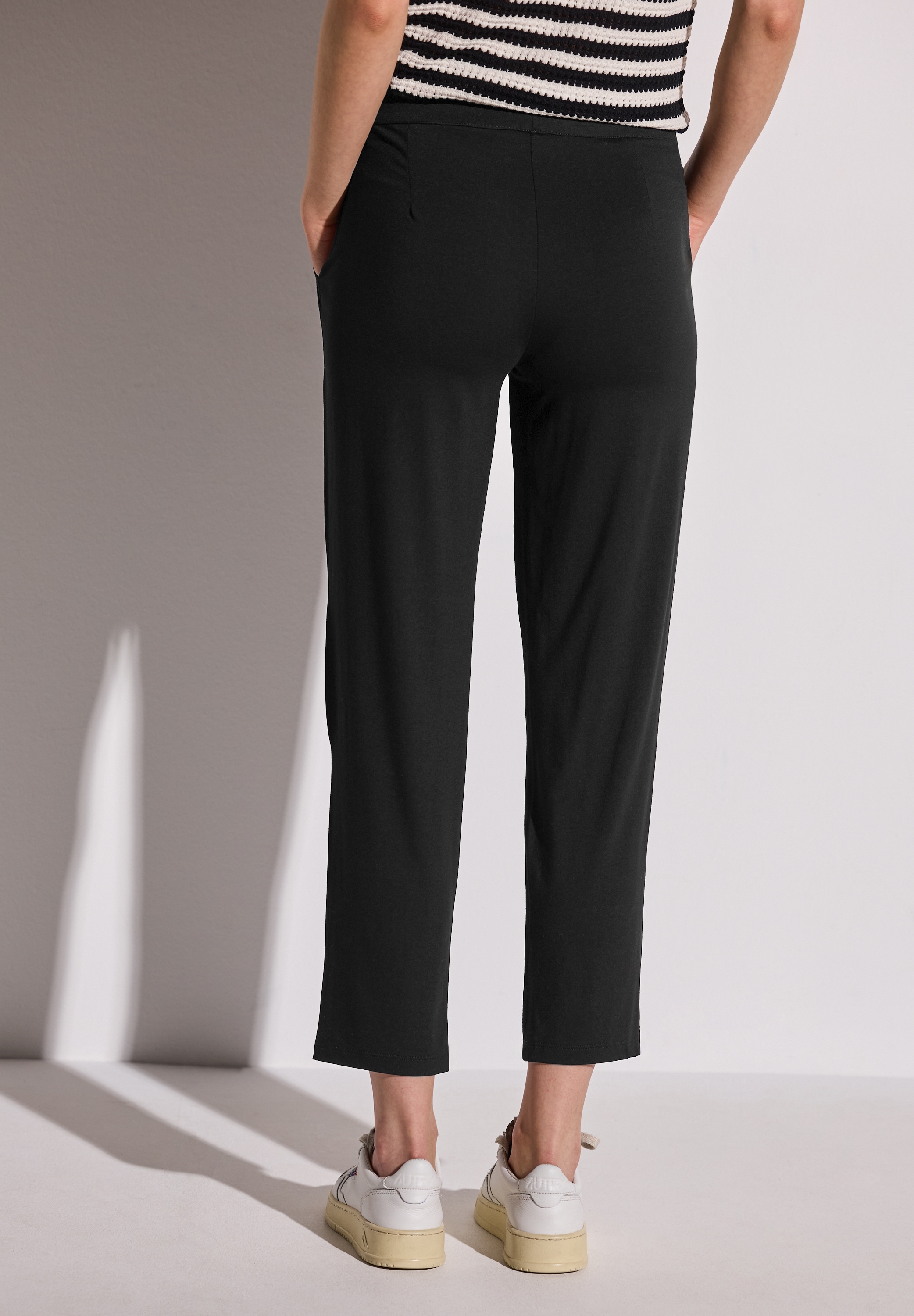 STREET ONE Stoffhose »Style Bonny«, Sommerhose mit elastischem Bund
