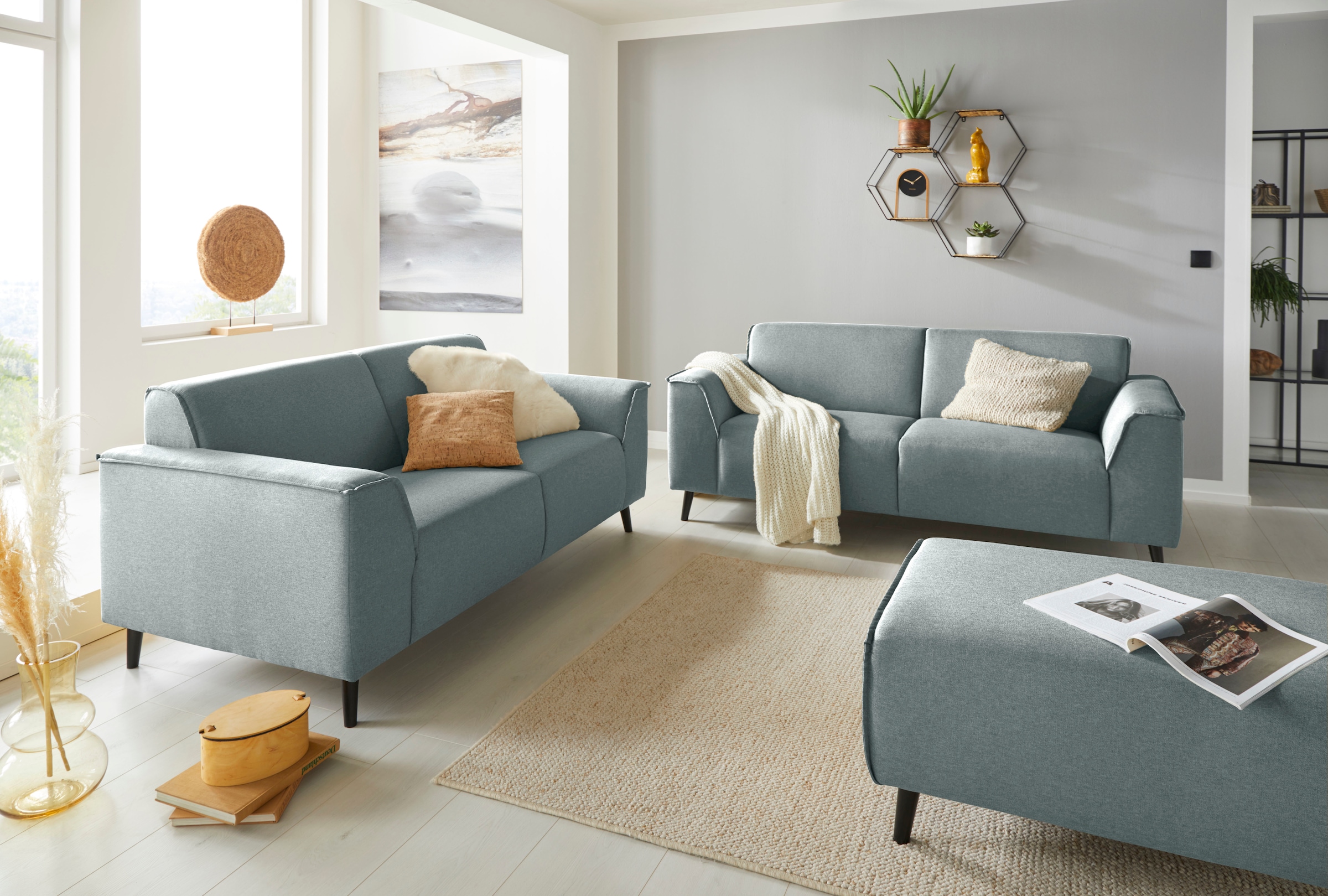 DOMO collection 2-Sitzer »Amora moderne Formensprache, tolle Verarbeitungsdetails,  komfortabel« mit Federkern für hohen Sitzkomfort