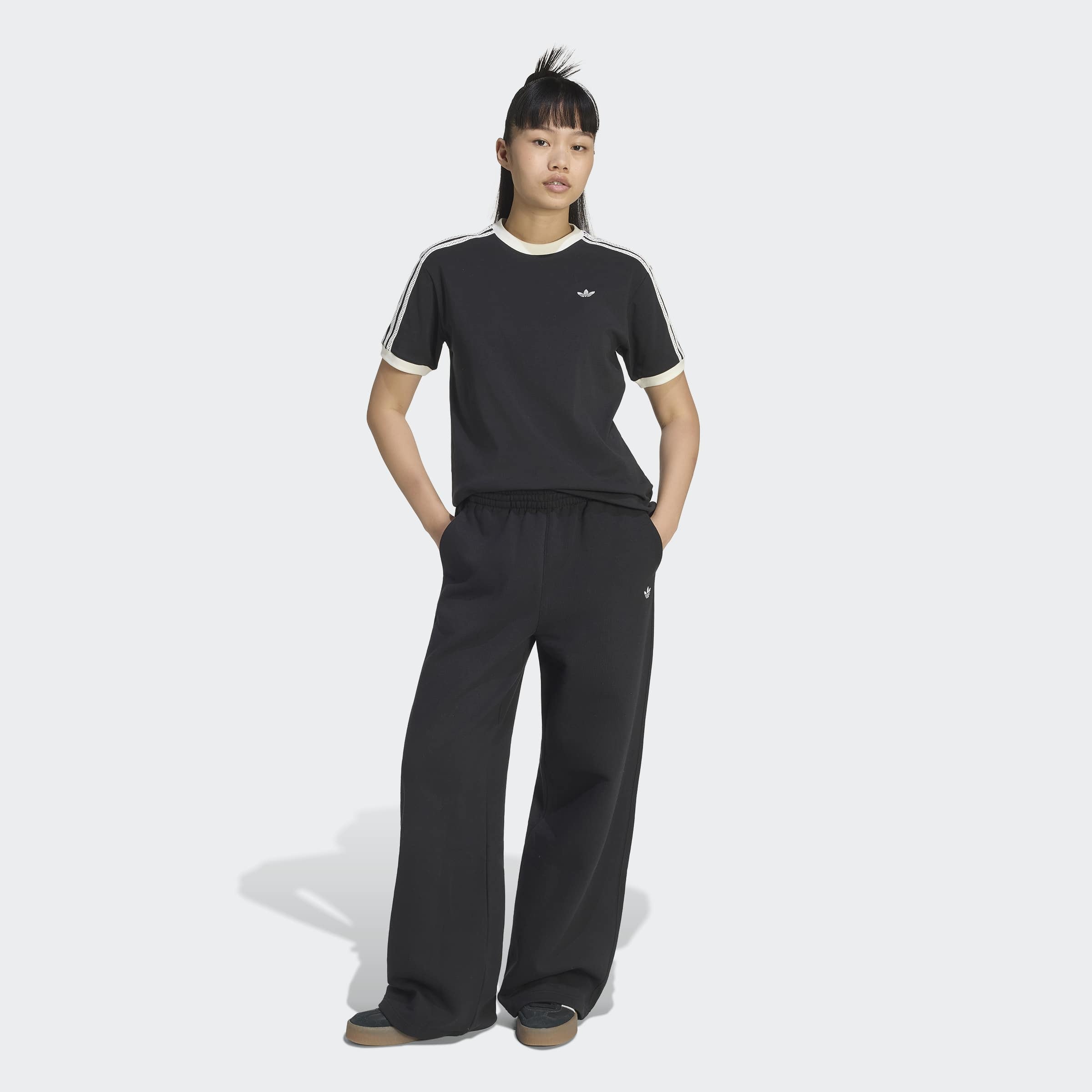 adidas Originals T-Shirt »ADIDAS ORIGINALS SUMMER GLOW ADVANCED 3-STREIFEN« mit sportlichem Stil, Rundhalsausschnitt, in normaler Länge