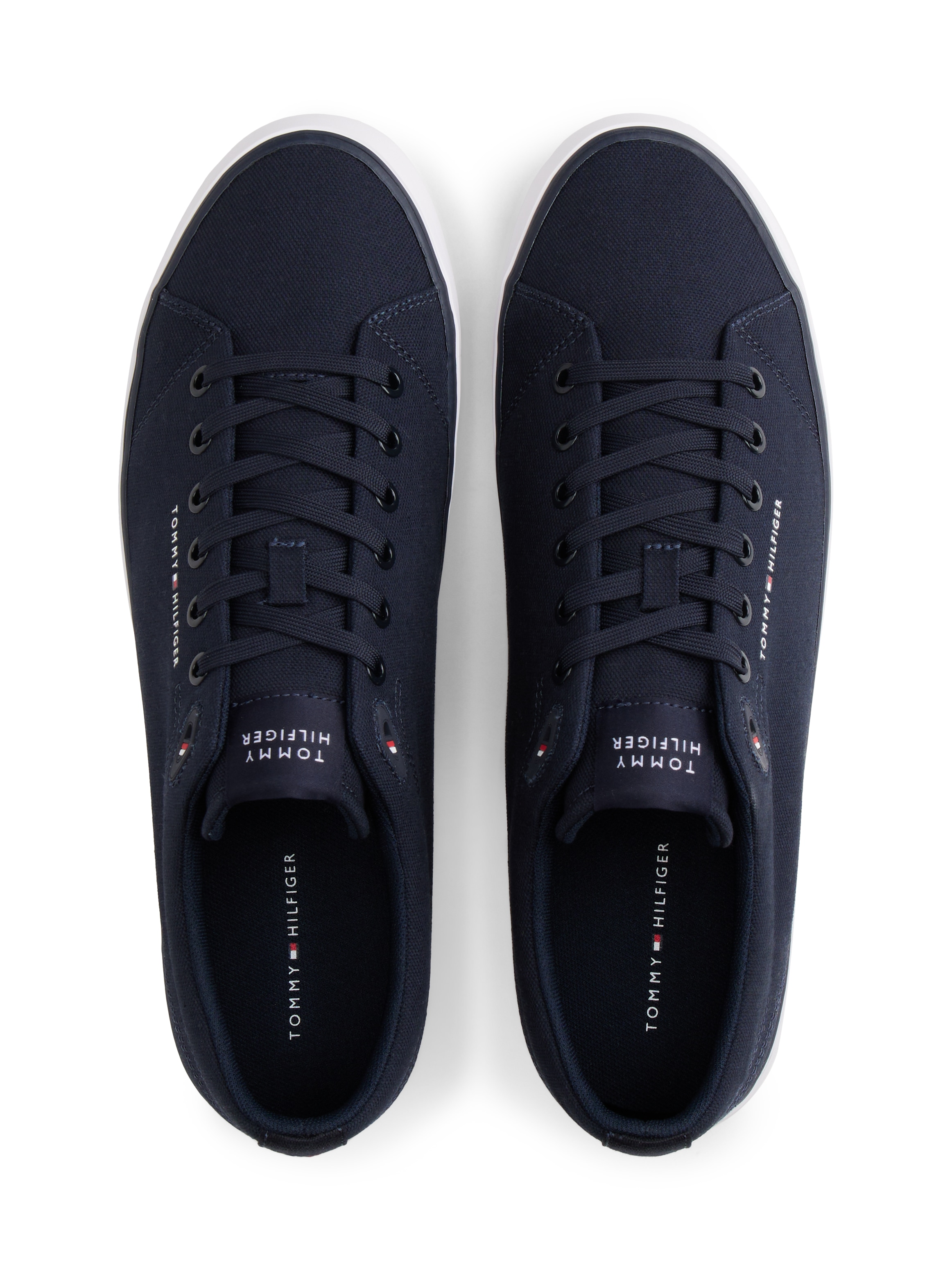 Tommy Hilfiger Sneaker »HARLEM CORE II CVS«  Freizeitschuh, Halbschuh, Schnürer mit Logo-Aufnäher an der Schuhzunge