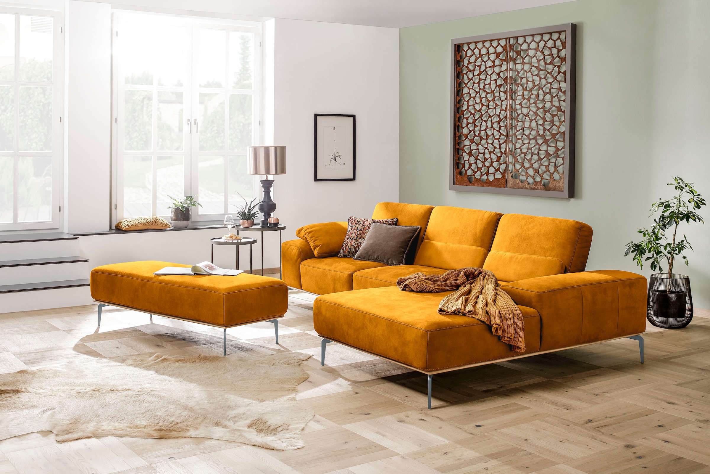 W.SCHILLIG Ecksofa »run, Designsofa mit tollem Sitzkomfort, bequem, L-Form«, mit elegantem Holzsockel, Füße in Silber matt, Breite 299 cm