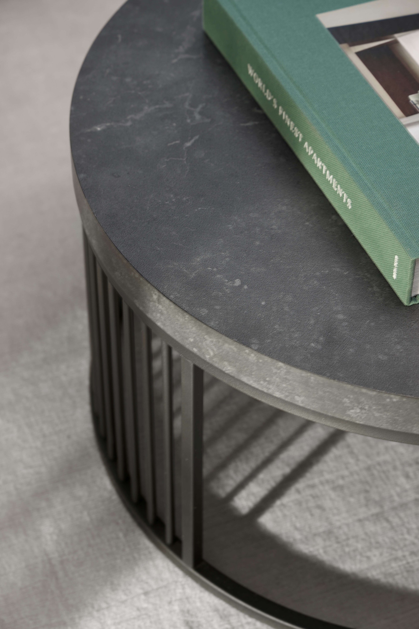 ACTONA GROUP Couchtisch »Strington«, Rund Sofatisch, Izmir matt schwarz rau Melamin, Ø65x35cm