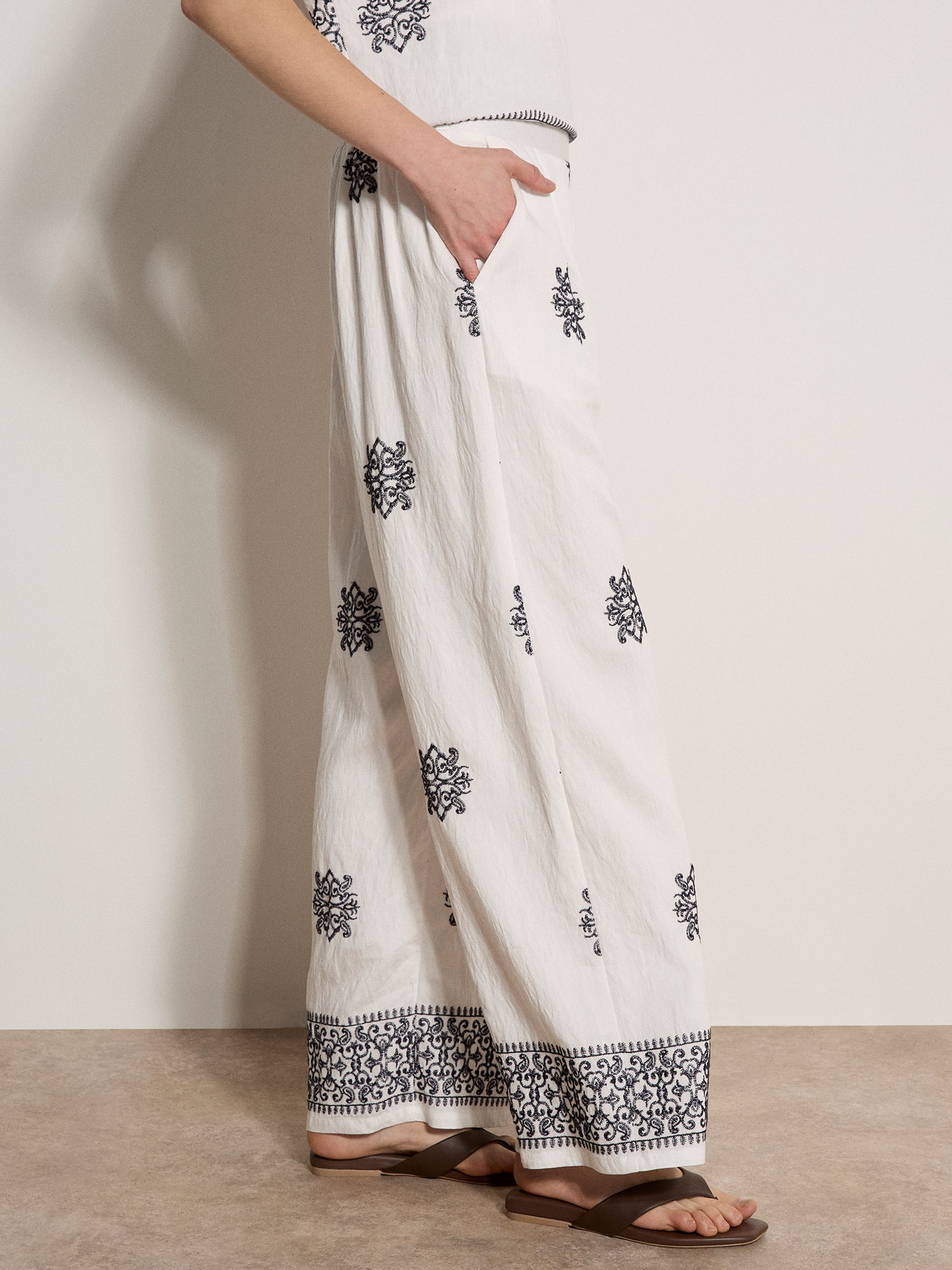 Apricot Palazzohose »Hose«  mit Stickerei