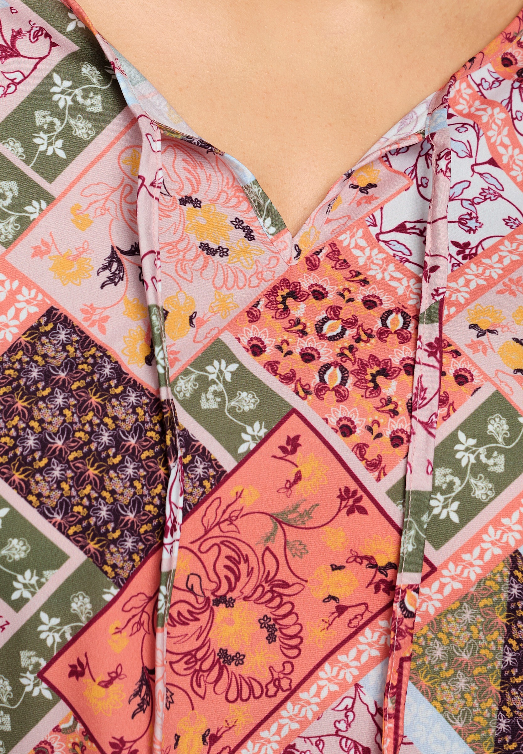 Sieh an! Longbluse »Druck-Tunika Druckbluse mit Patchwork-Muster«
