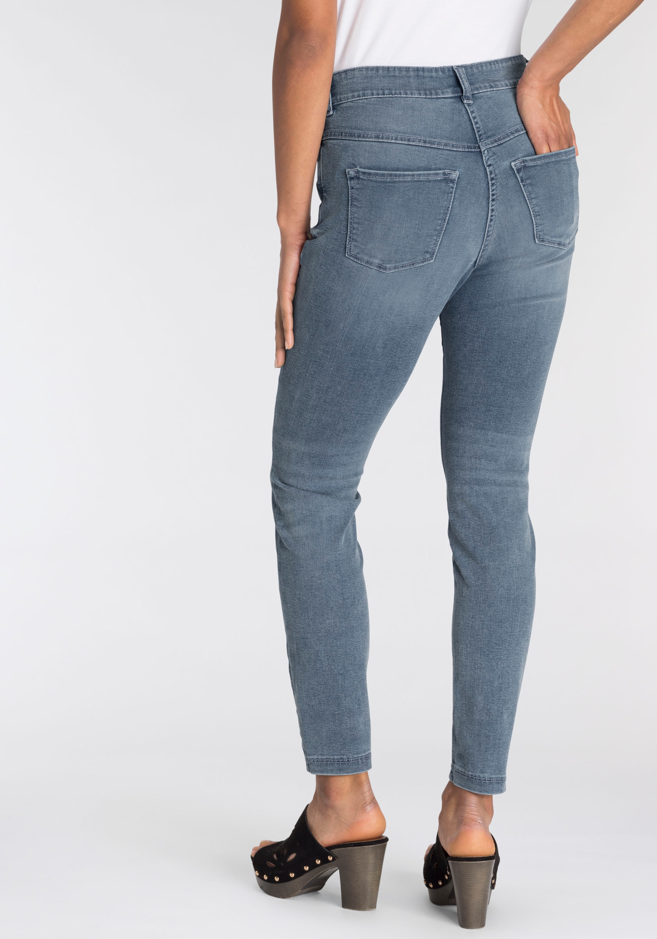 MAC Skinny-fit-Jeans »Hiperstretch-Skinny«, Power-Stretch Qualität sitzt  den ganzen Tag bequem bei OTTOversand