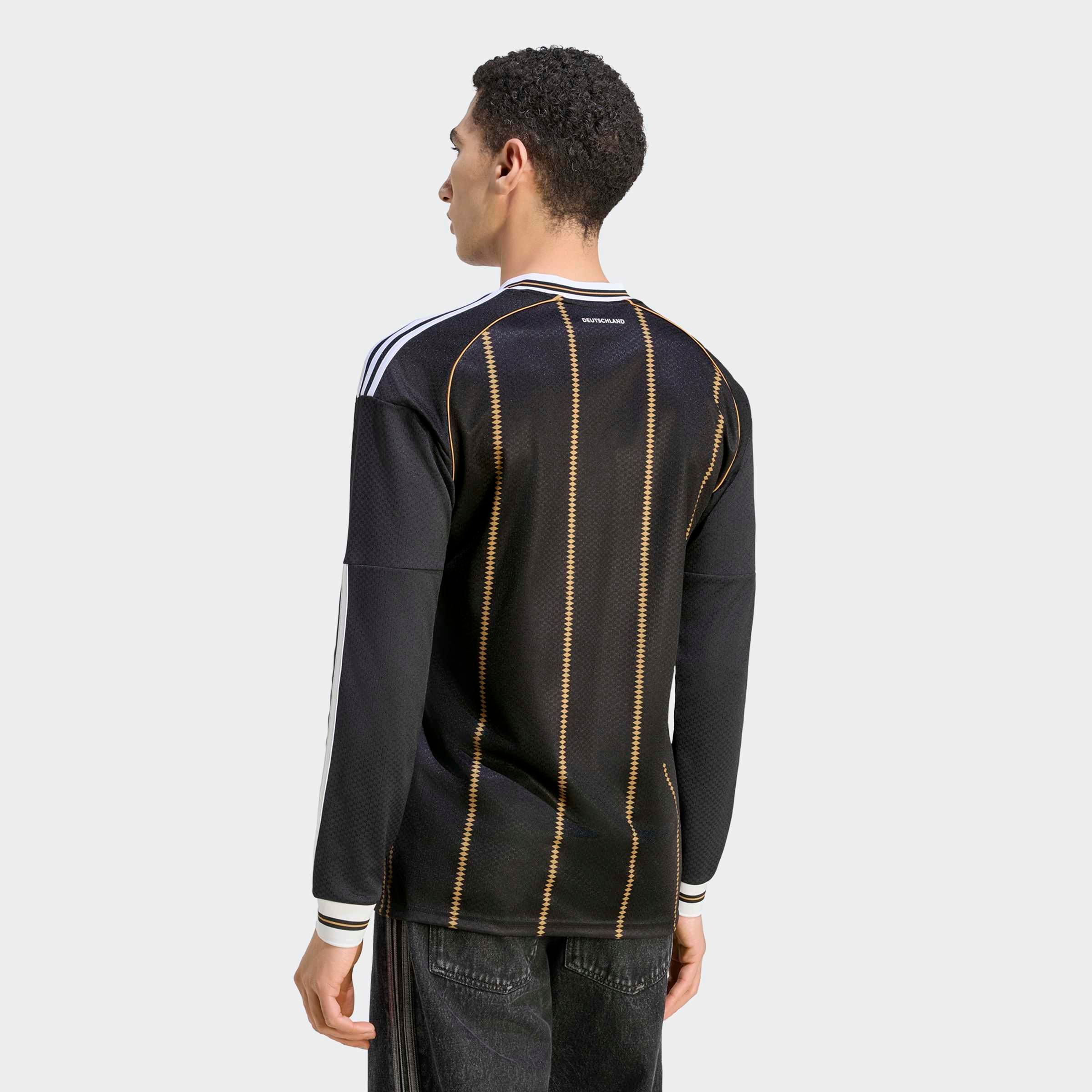 adidas Performance Fußballtrikot »DEUTSCHLAND 26 AUSWEICHTRIKOT, LANGÄRMLIG« DFB, Vorbestellung: Versand erfolgt frühestens zum 05.10.2026