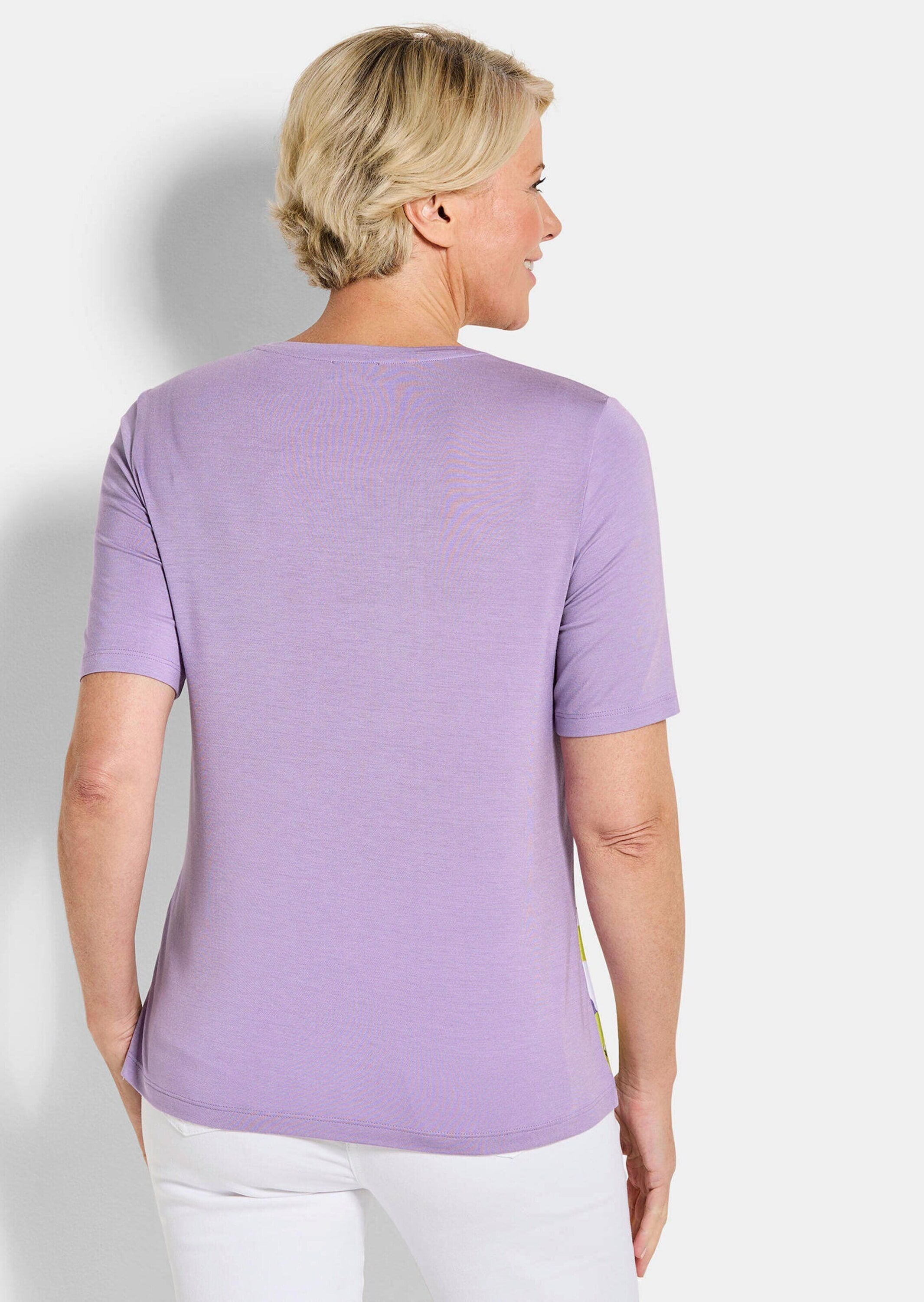 GOLDNER Kurzarmbluse »Kurzgröße Glanzshirt mit floralem Paisley-Muster« Ton in Ton Ziersteinchen auf dem Print