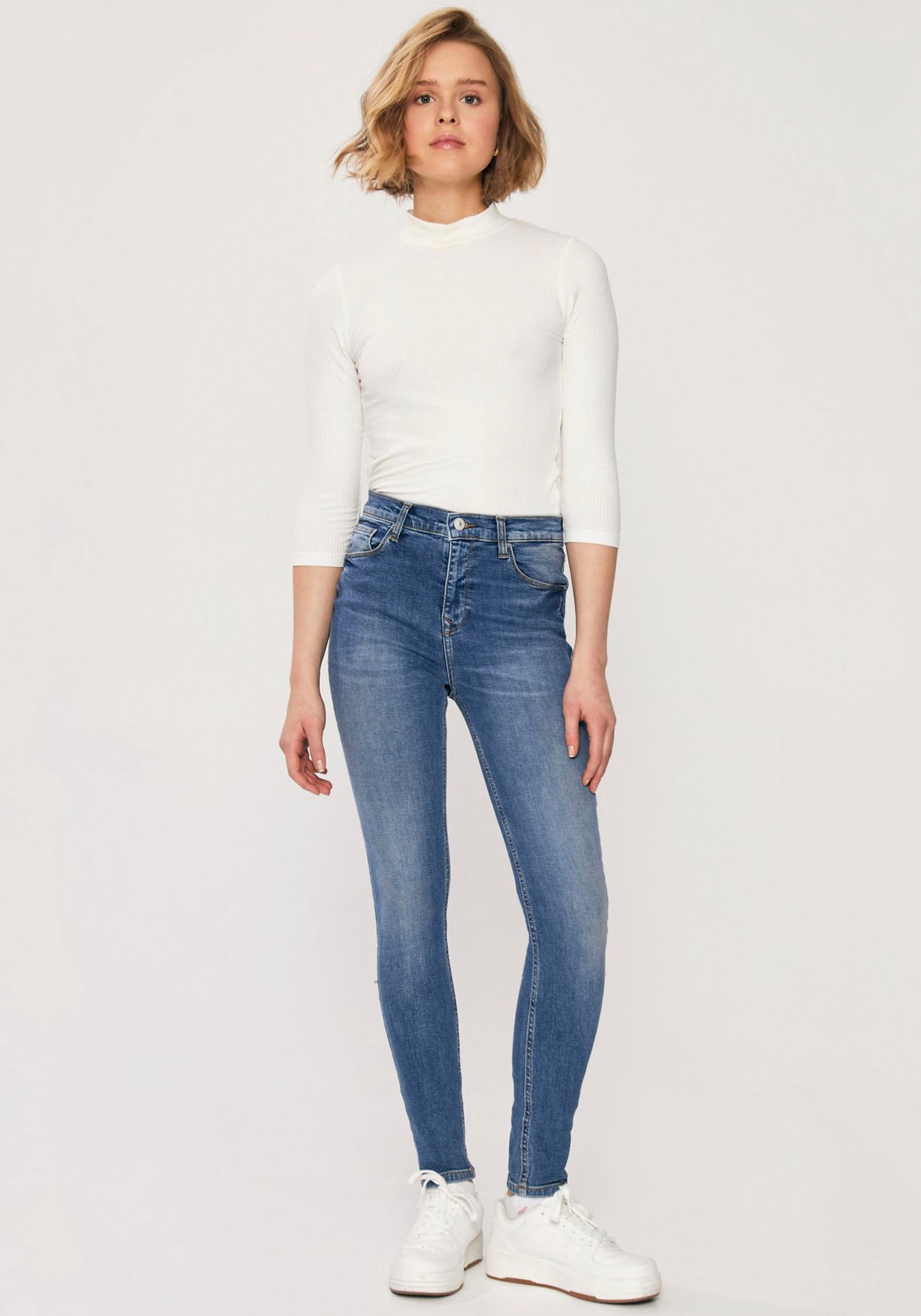 LTB Slim-fit-Jeans »Amy X«, in angesagter Waschung