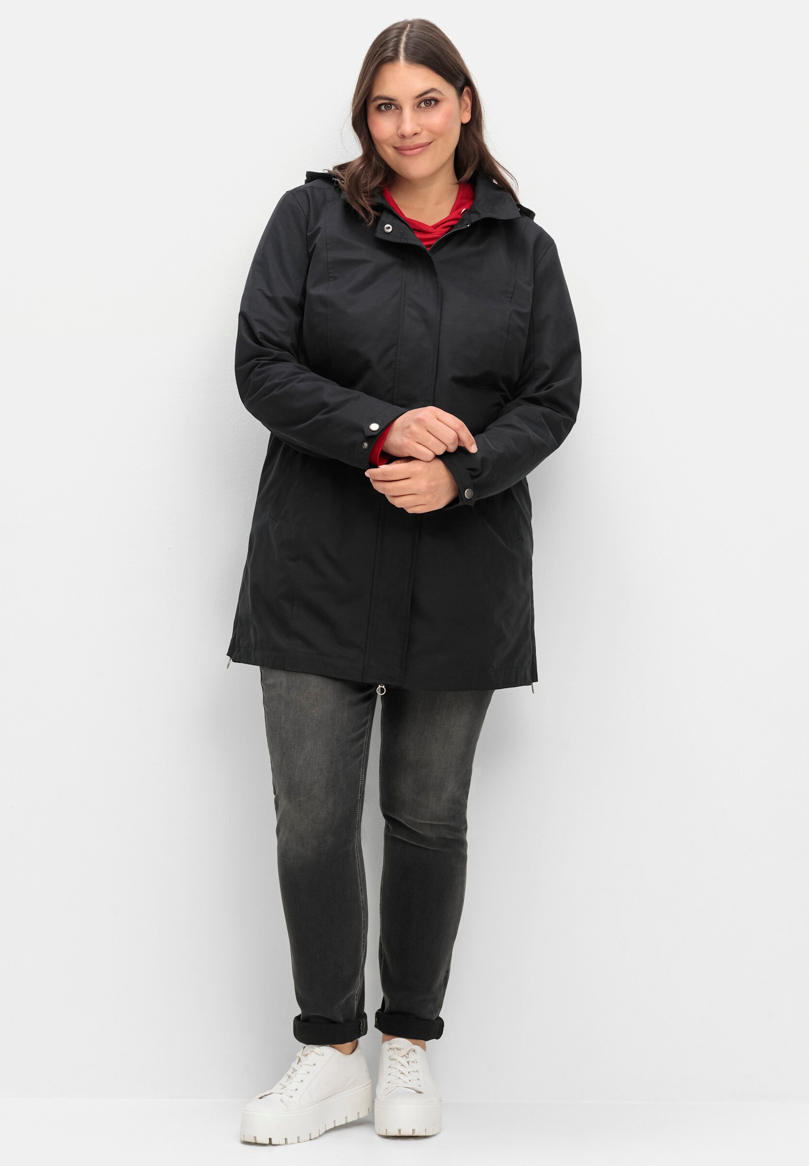 Sheego Parka »Outdoorjacke Parka in wasserabweisender Qualität« Abnehmbare Kapuze