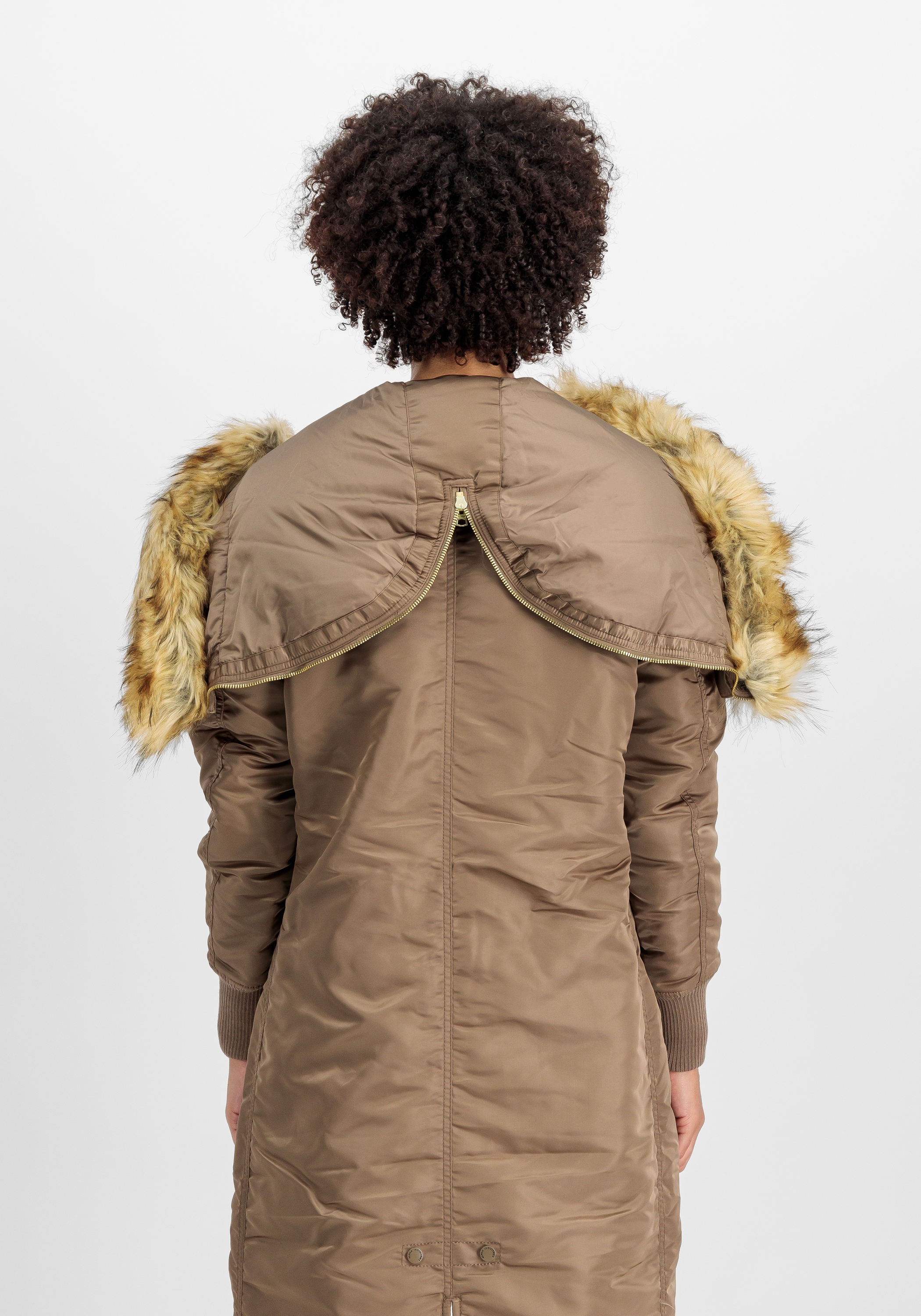 Alpha Industries Winterjacke »Alpha Industries Women - Cold Weather Jackets Long Fishtail W«