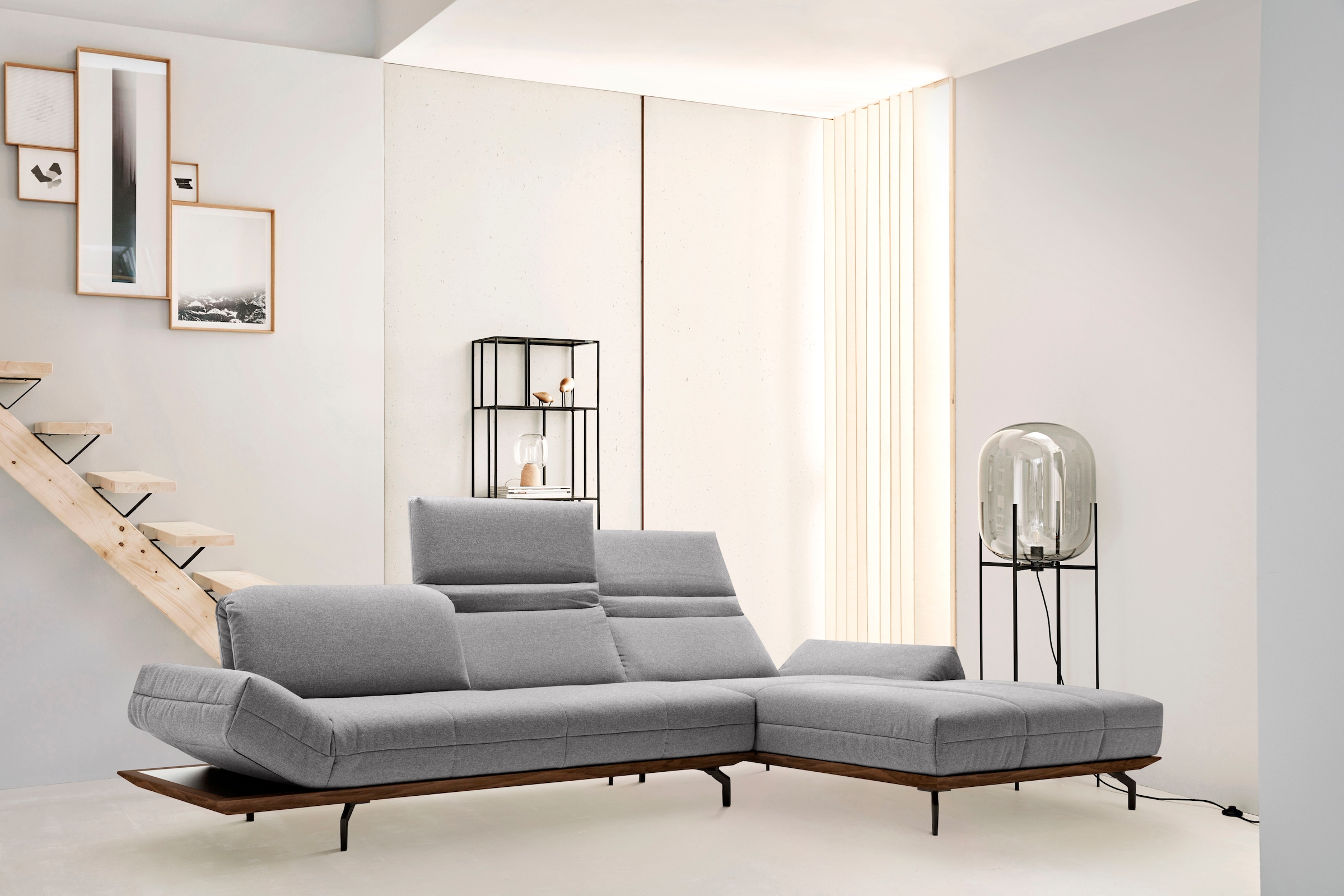 Creation BY ROLF BENZ Ecksofa »CR.420, Designecksofa, L-Form« in 2 Qualitäten, Holzrahmen in Eiche Natur oder Nußbaum, Breite 313 cm