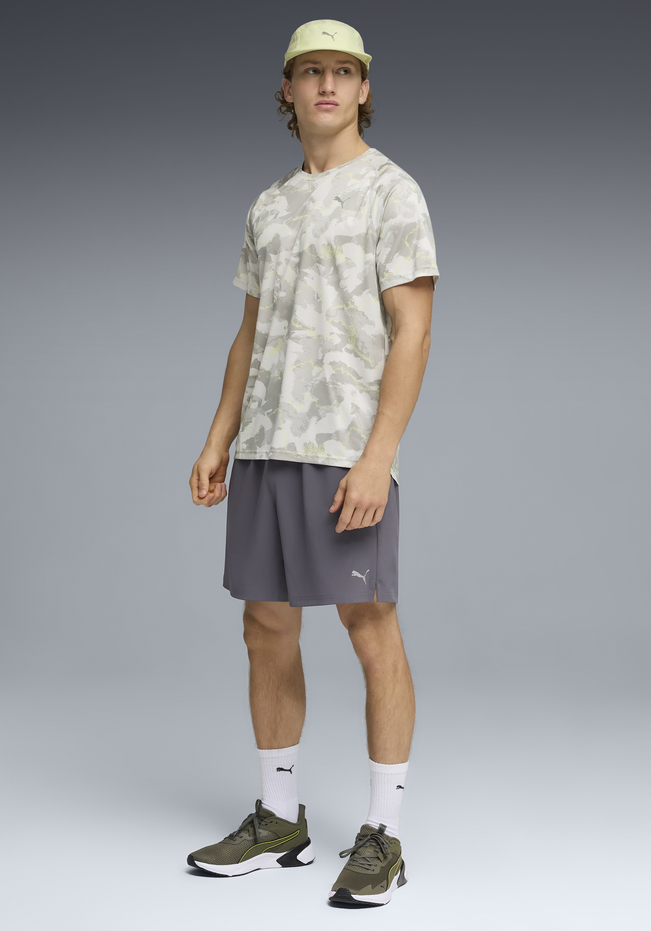 PUMA Trainingsshirt »M PWRTRAIN AOP TEE« Regular Fit, kurze Ärmel, für Fitness und sportliche Aktivitäten