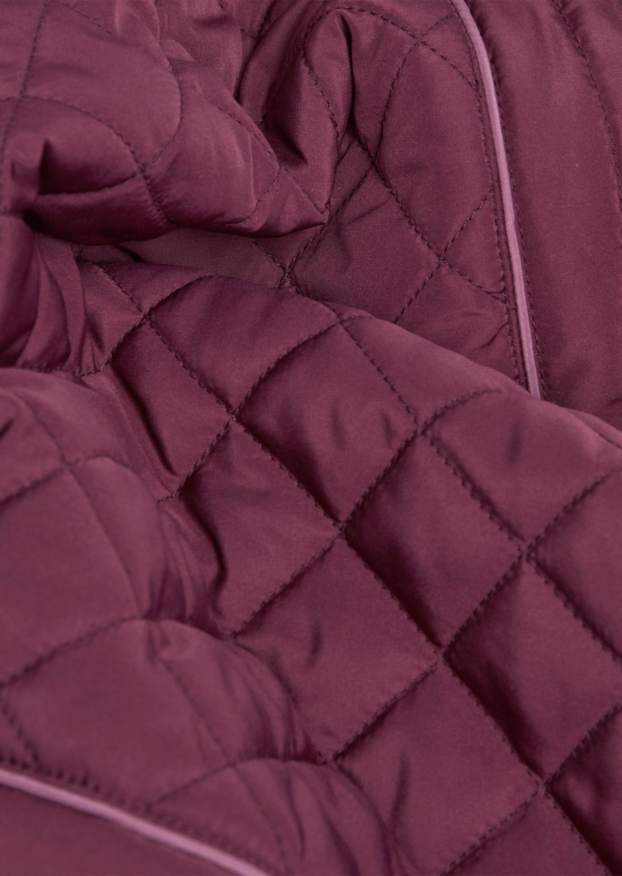 GOLDNER Steppjacke »Kurzgröße Longsteppjacke mit Kontrastpaspeln«