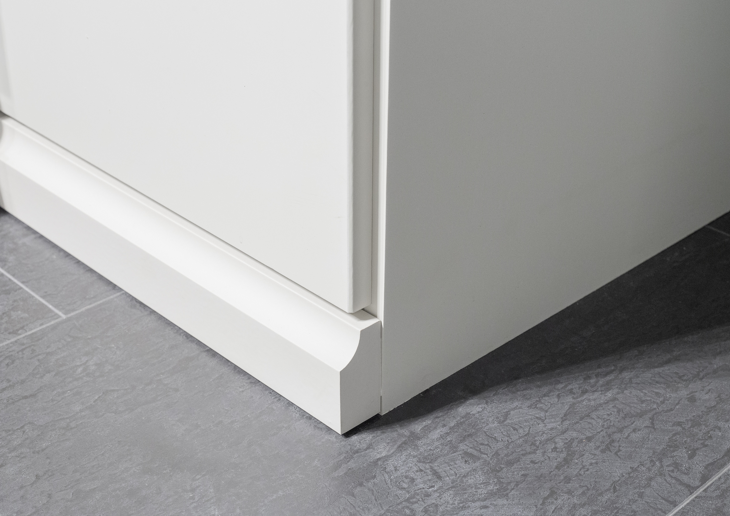rauch Kleiderschrank »Marlene«, (in 3 verschiedenen Ausstattungen BASIC/CLASSIC/PREMIUM), in 3 Breiten 91/136/181 cm im Landhaus-Stil MADE IN GERMANY