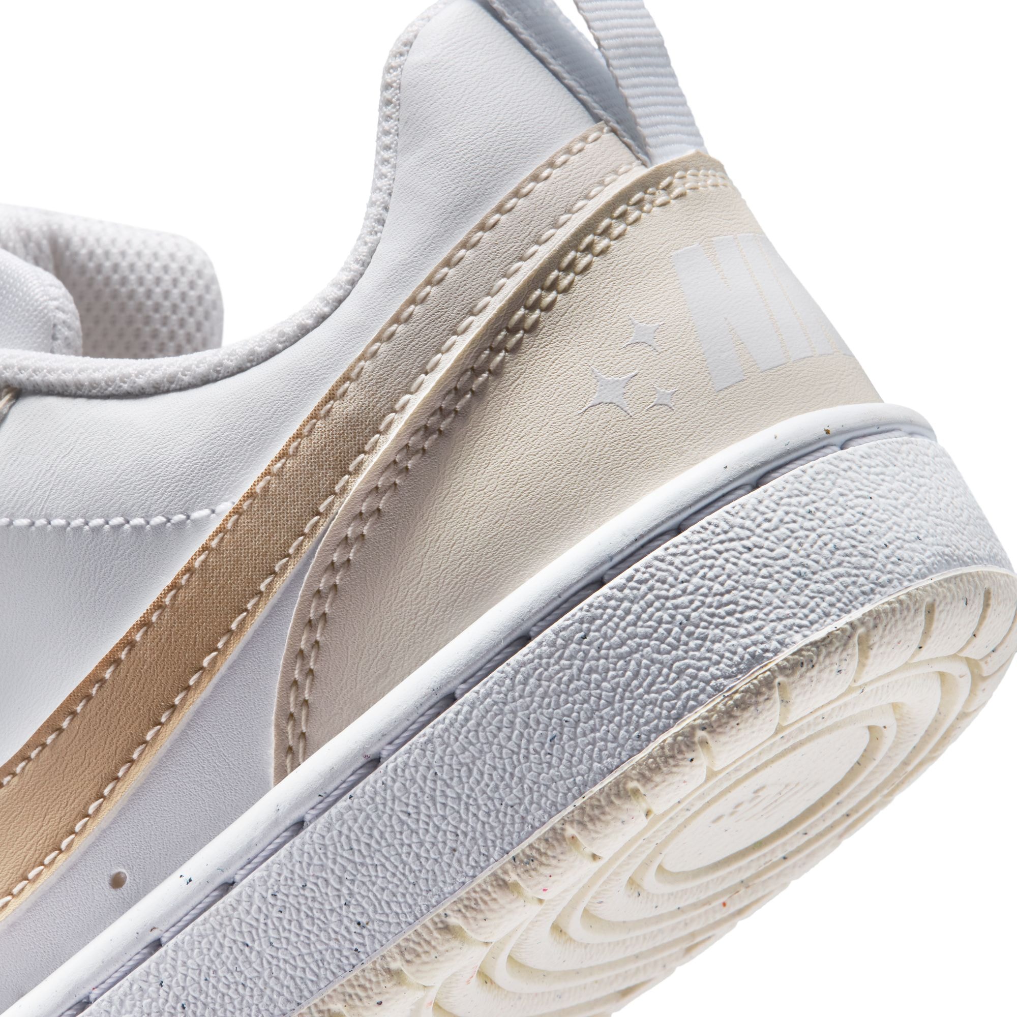 Nike Sportswear Sneaker »COURT BOROUGH LOW BBALL (GS)«  Design auf den Spuren des Air Force 1, für Kinder & Jugendliche