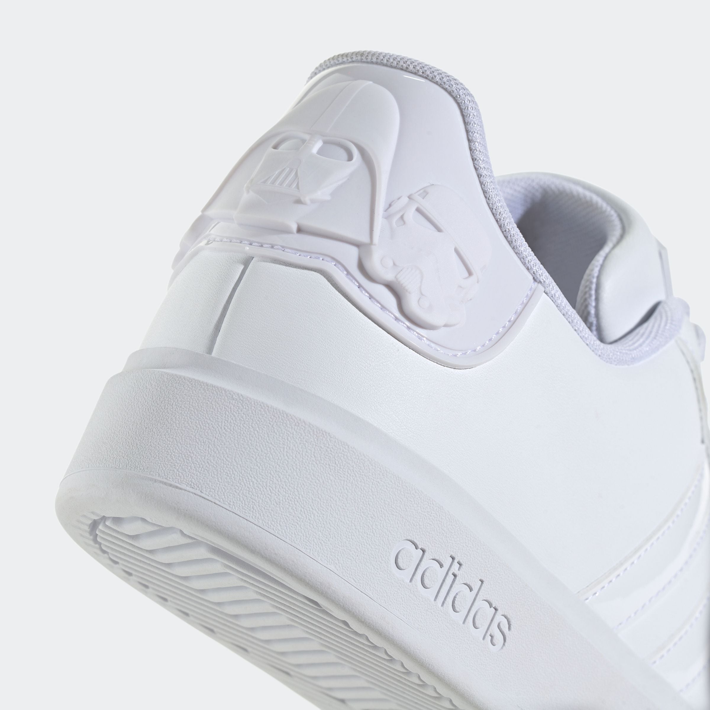 adidas Sportswear Sneaker »ADIDAS STAR WARS GRAND COURT SCHUH«, Design auf den Spuren des adidas Superstar
