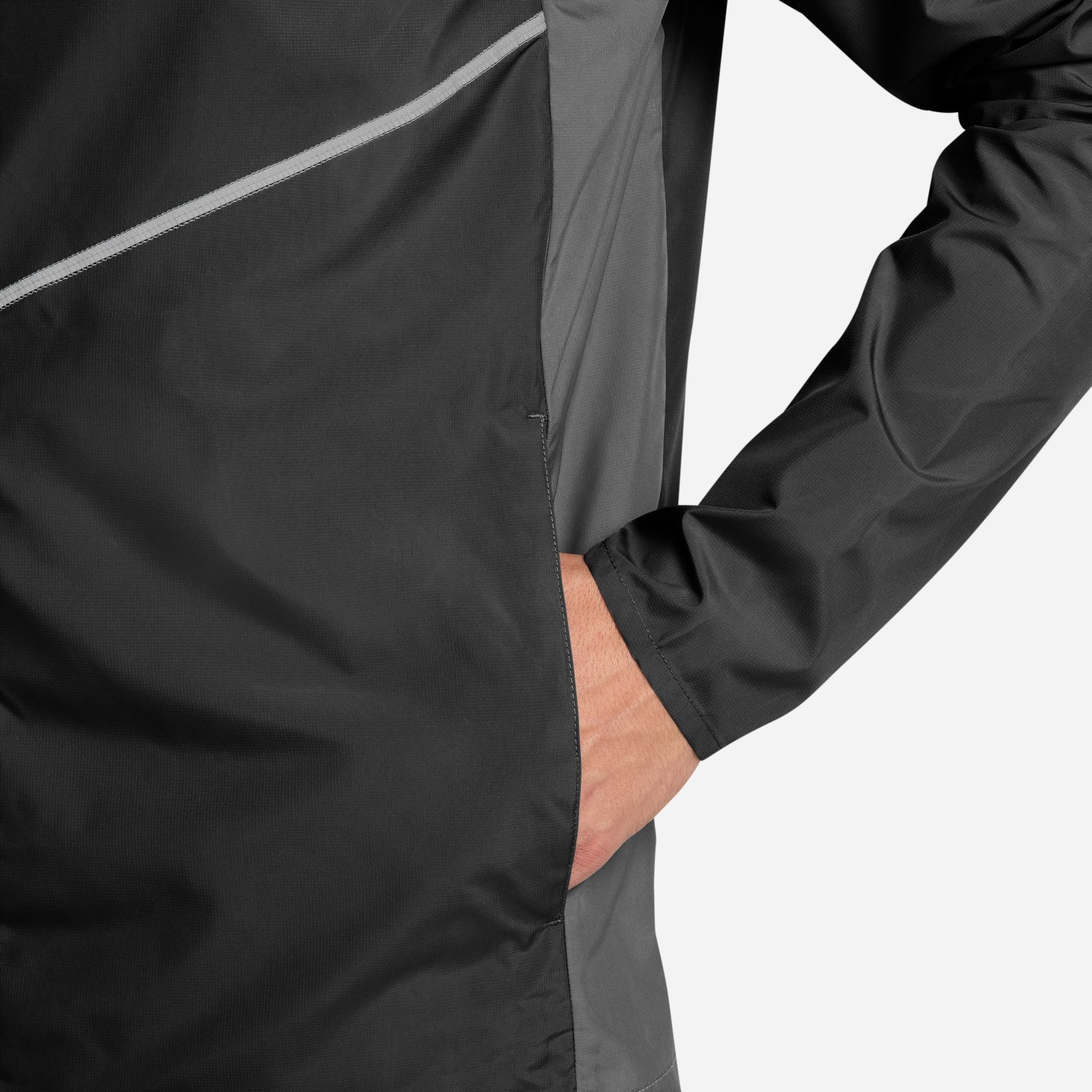Nike Laufjacke »M NK UV RPL MILER JKT« mit Reißverschluss, atmungsaktiv, wasserabweisend, windabweisend