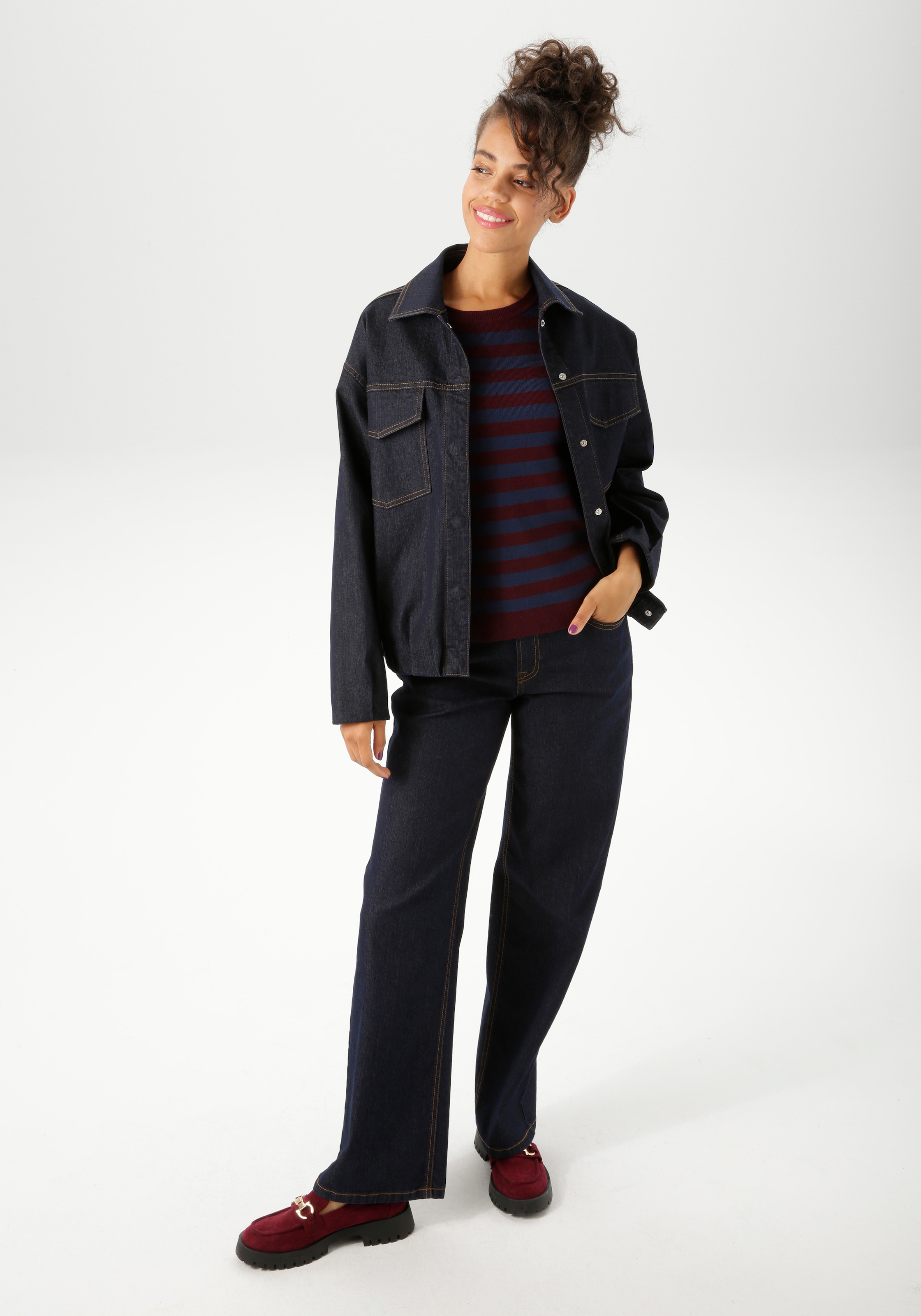 Aniston CASUAL Straight-Jeans, mit trendig weitem Bein