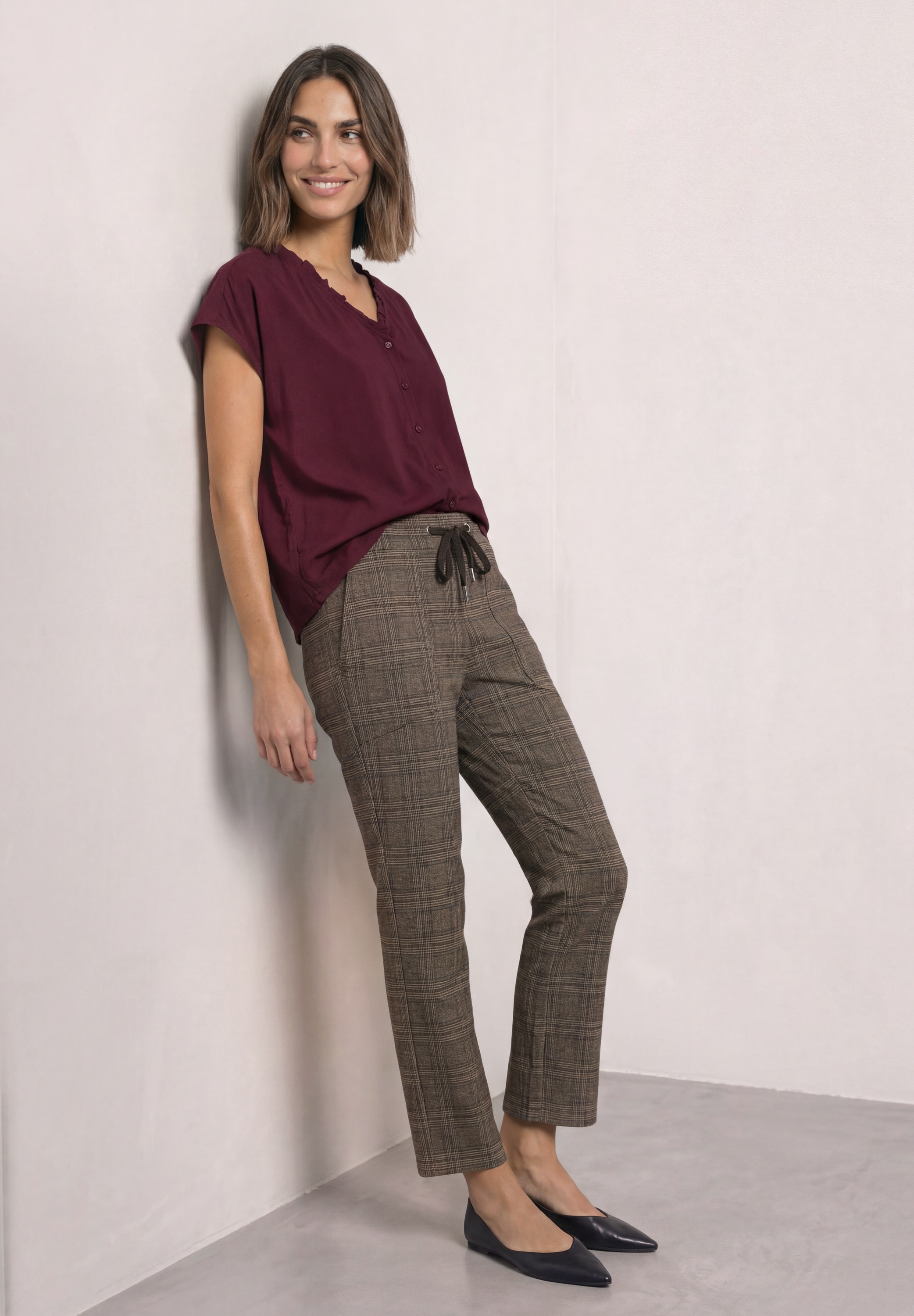 STREET ONE Stoffhose »Style Bonny«  mit Karomuster / Elastischer Gummizug mit Kordel