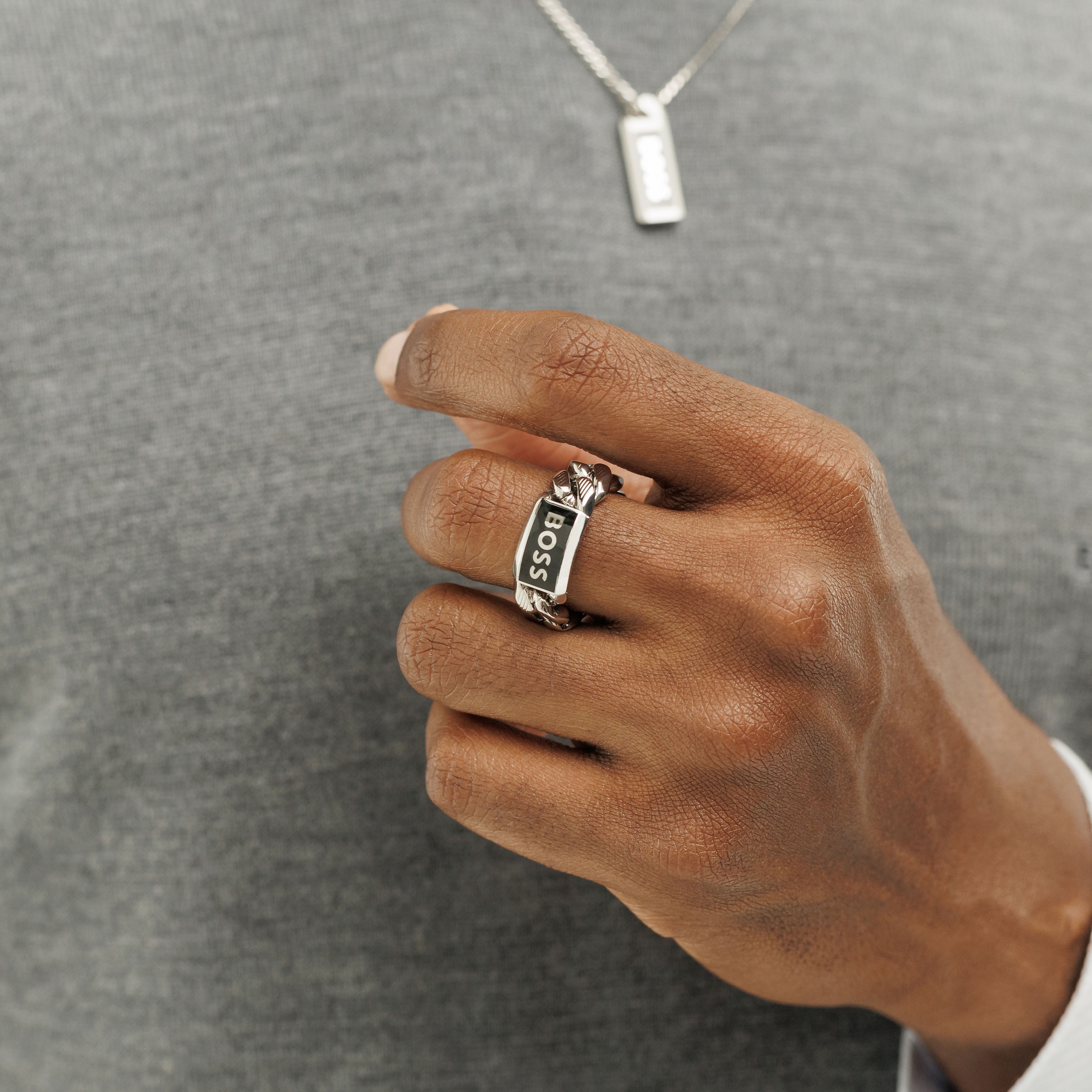 BOSS Fingerring »KASSY EMBLEM, 1580681M,L«, mit Emaille