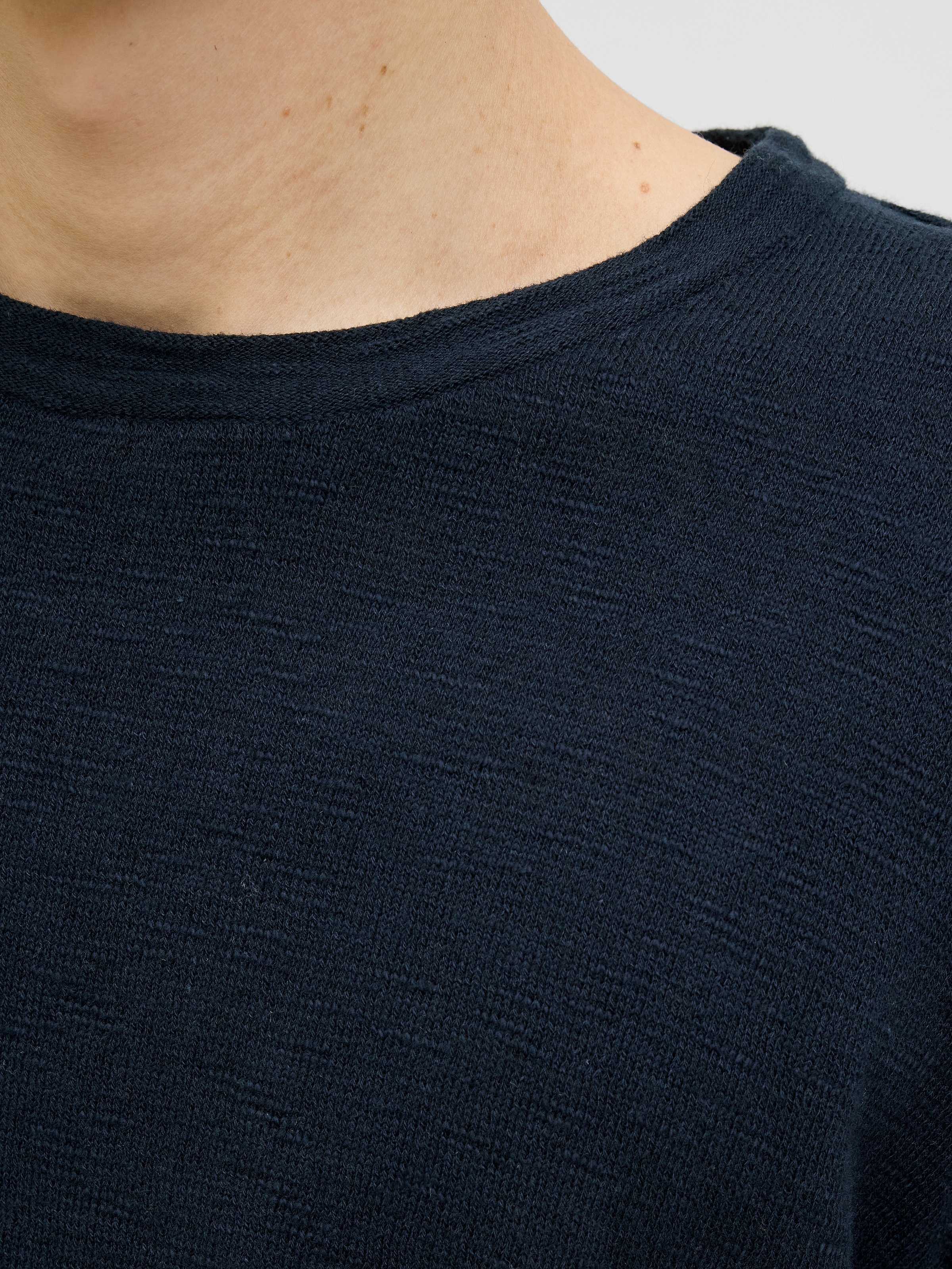 Jack & Jones »JJESUMMER KNIT CREW NECK SN« mit Rundhalsausschnitt
